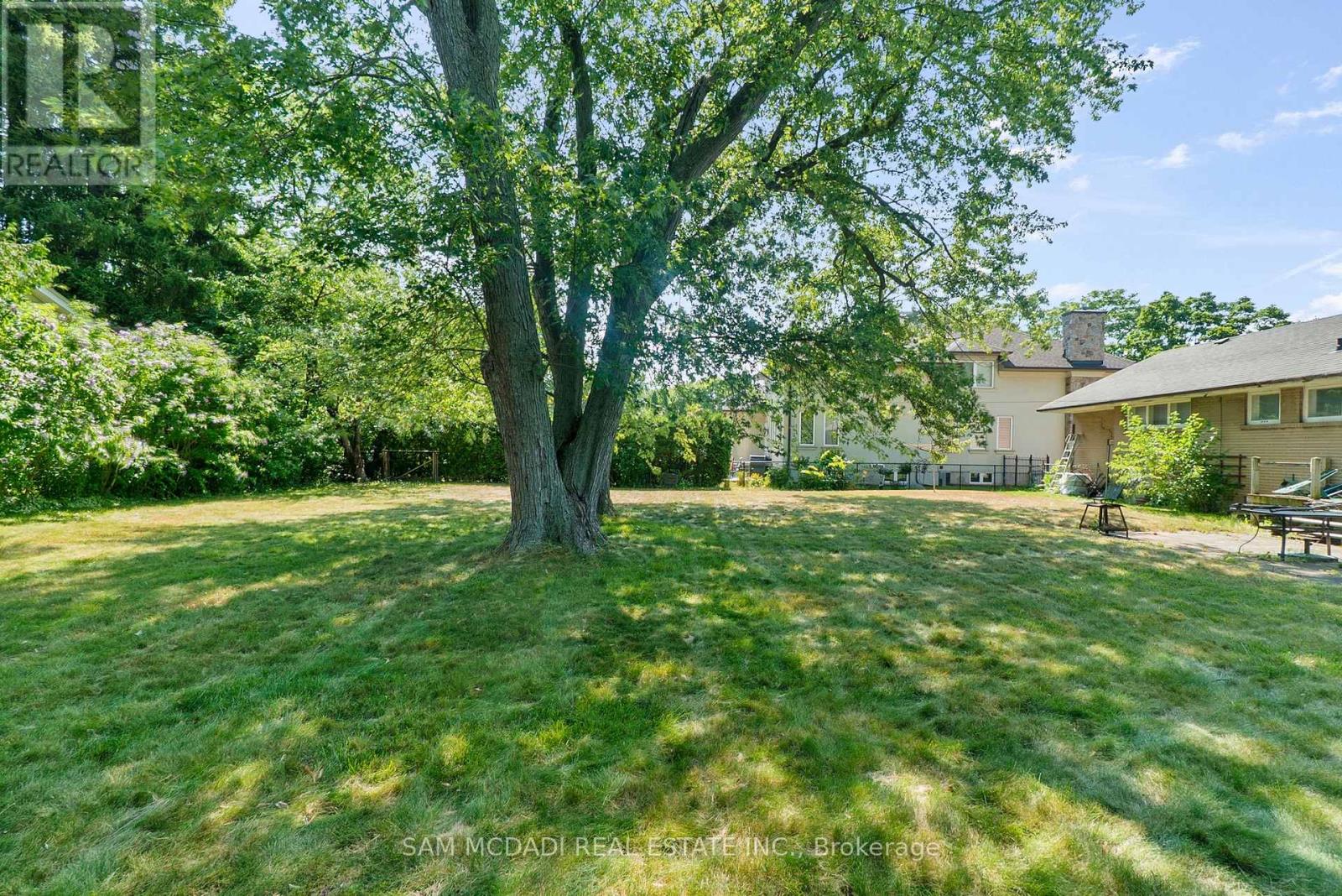 1491 Woodeden Drive, Mississauga, Ontario  L5H 2V1 - Photo 26 - W12927814