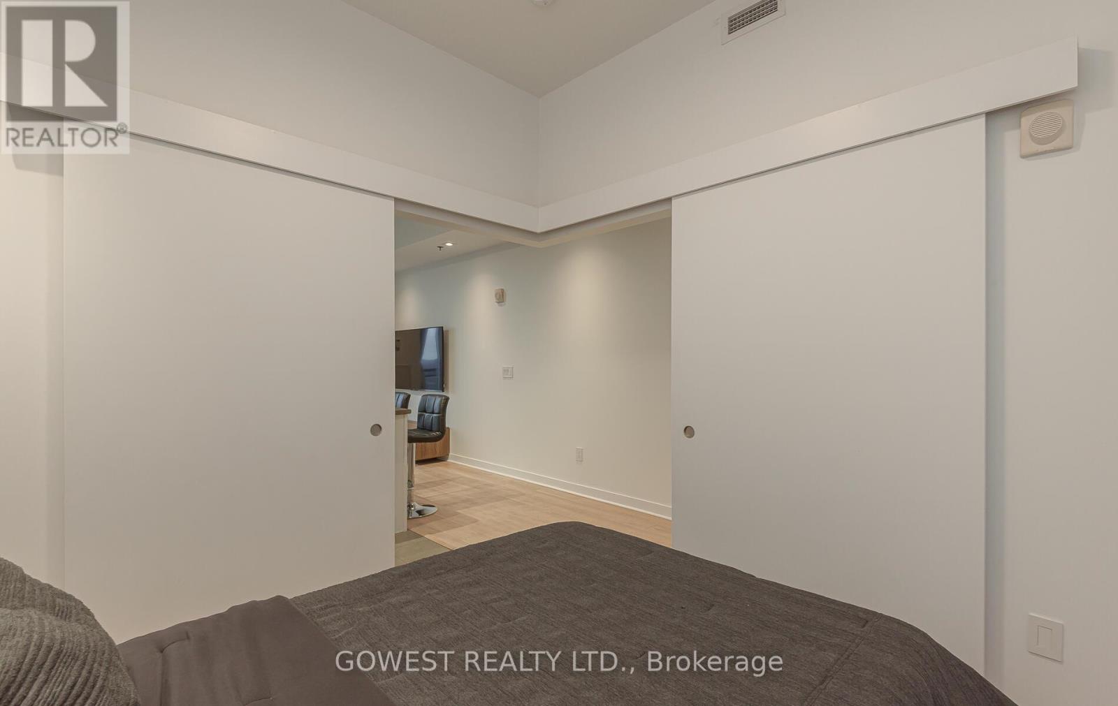 810 - 2490 Old Bronte Road, Oakville, Ontario  L6M 4J2 - Photo 13 - W12927820