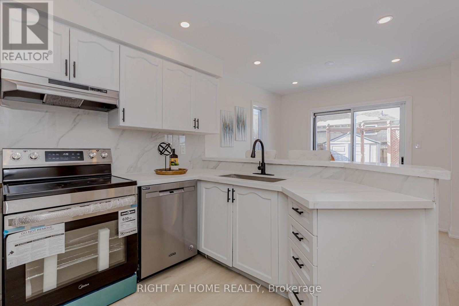 21 Carabram Court, Brampton, Ontario  L6X 4M2 - Photo 18 - W12927850