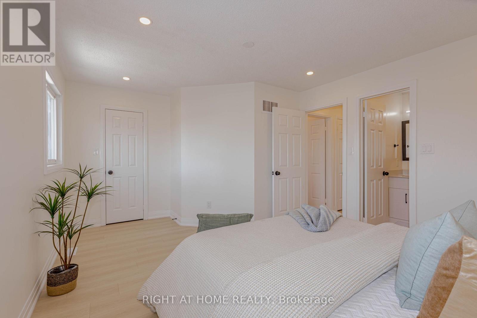 21 Carabram Court, Brampton, Ontario  L6X 4M2 - Photo 33 - W12927850