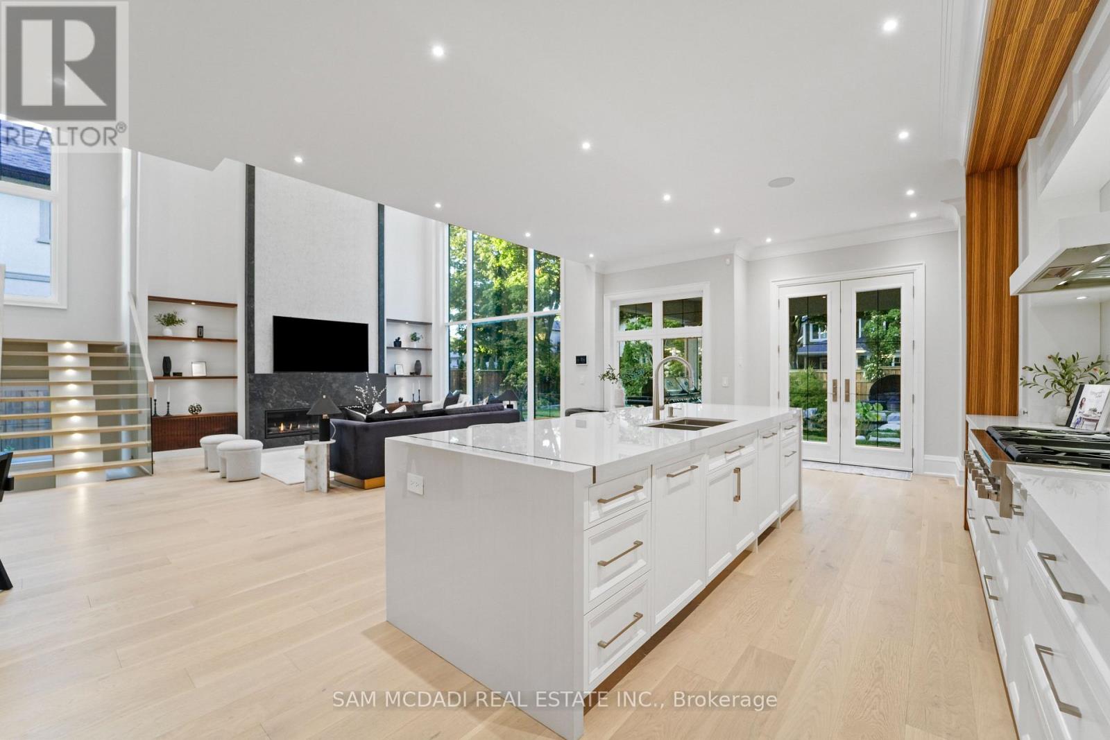 371 Willis Drive, Oakville, Ontario  L6L 4T9 - Photo 14 - W12927856