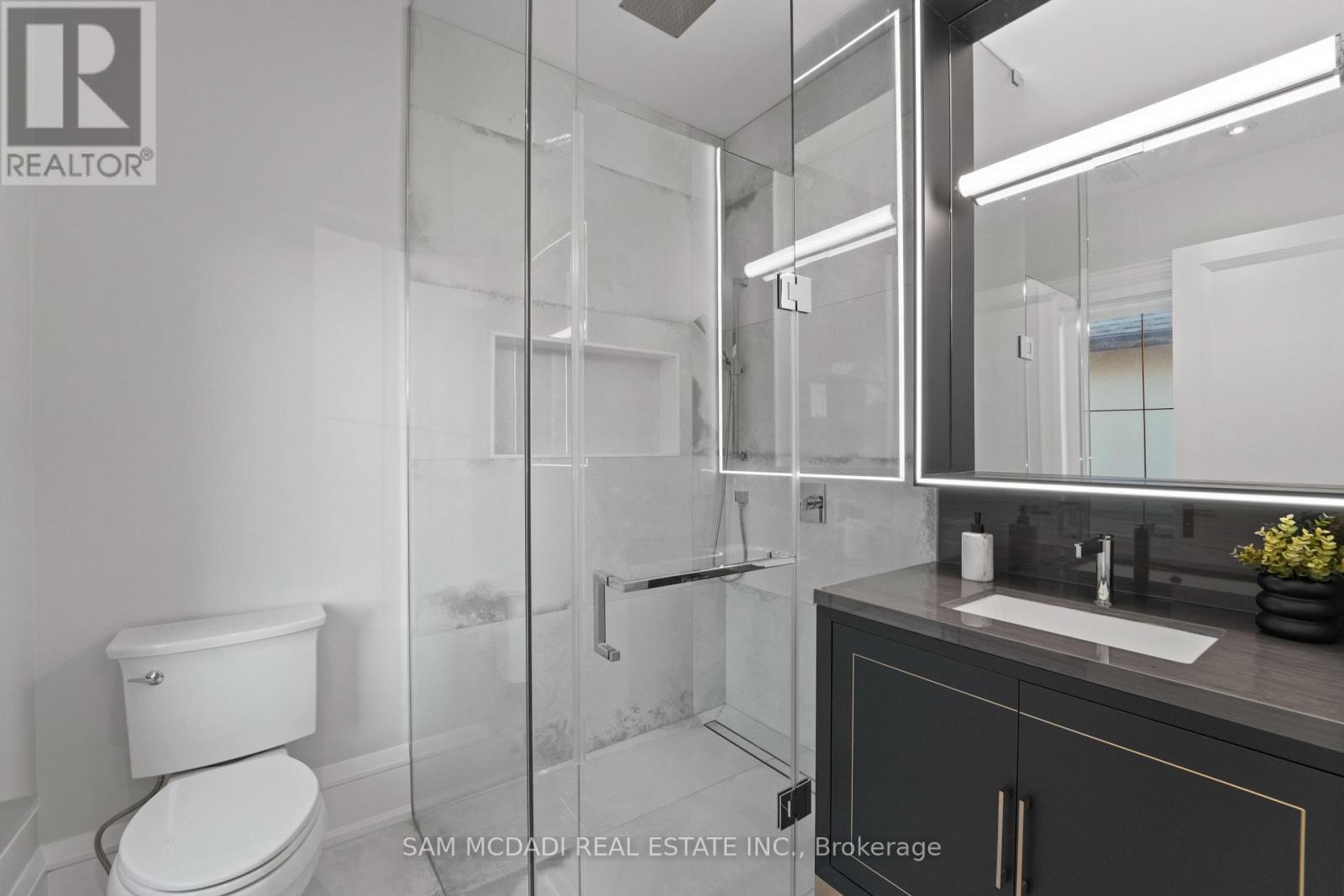 371 Willis Drive, Oakville, Ontario  L6L 4T9 - Photo 36 - W12927856