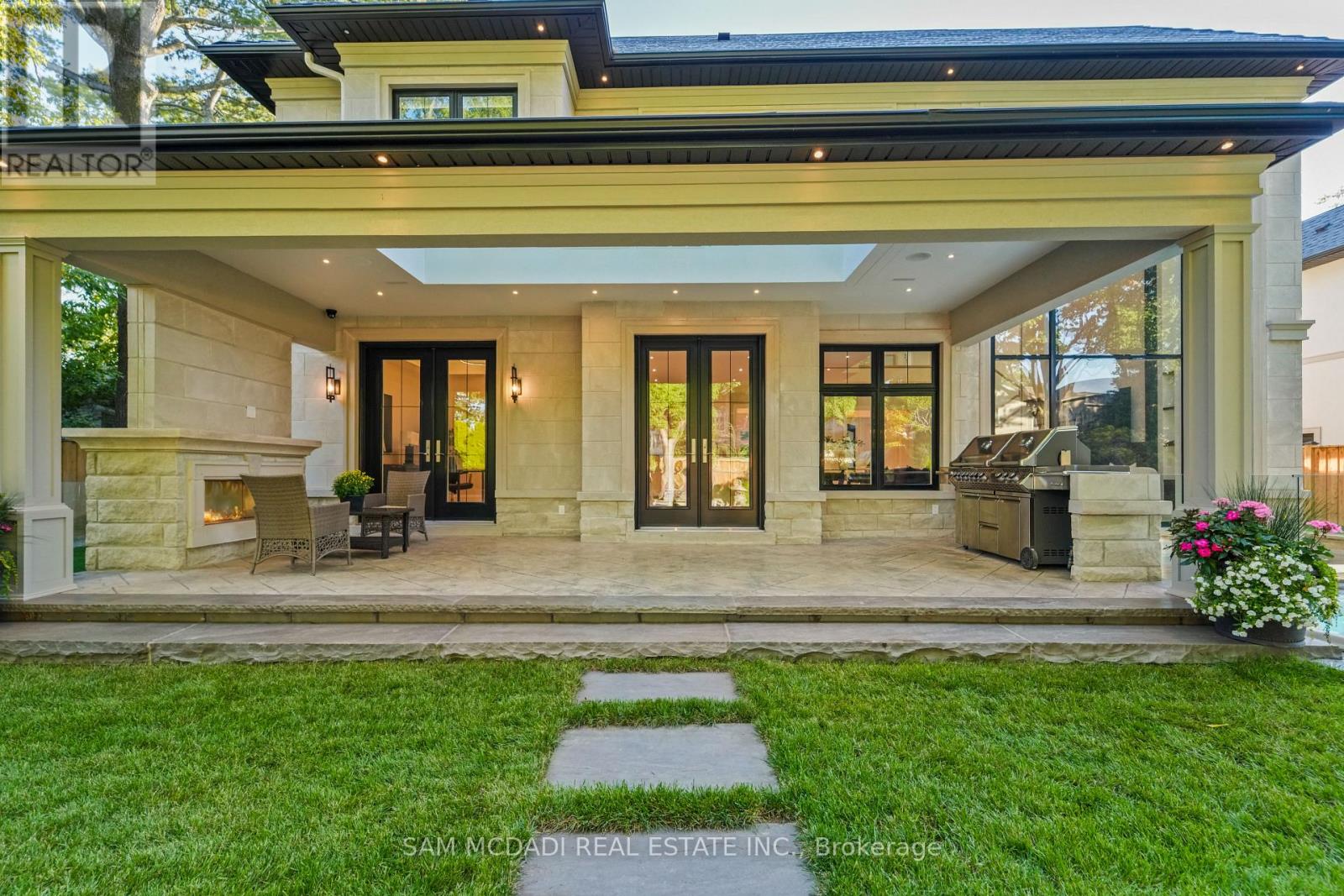 371 Willis Drive, Oakville, Ontario  L6L 4T9 - Photo 45 - W12927856