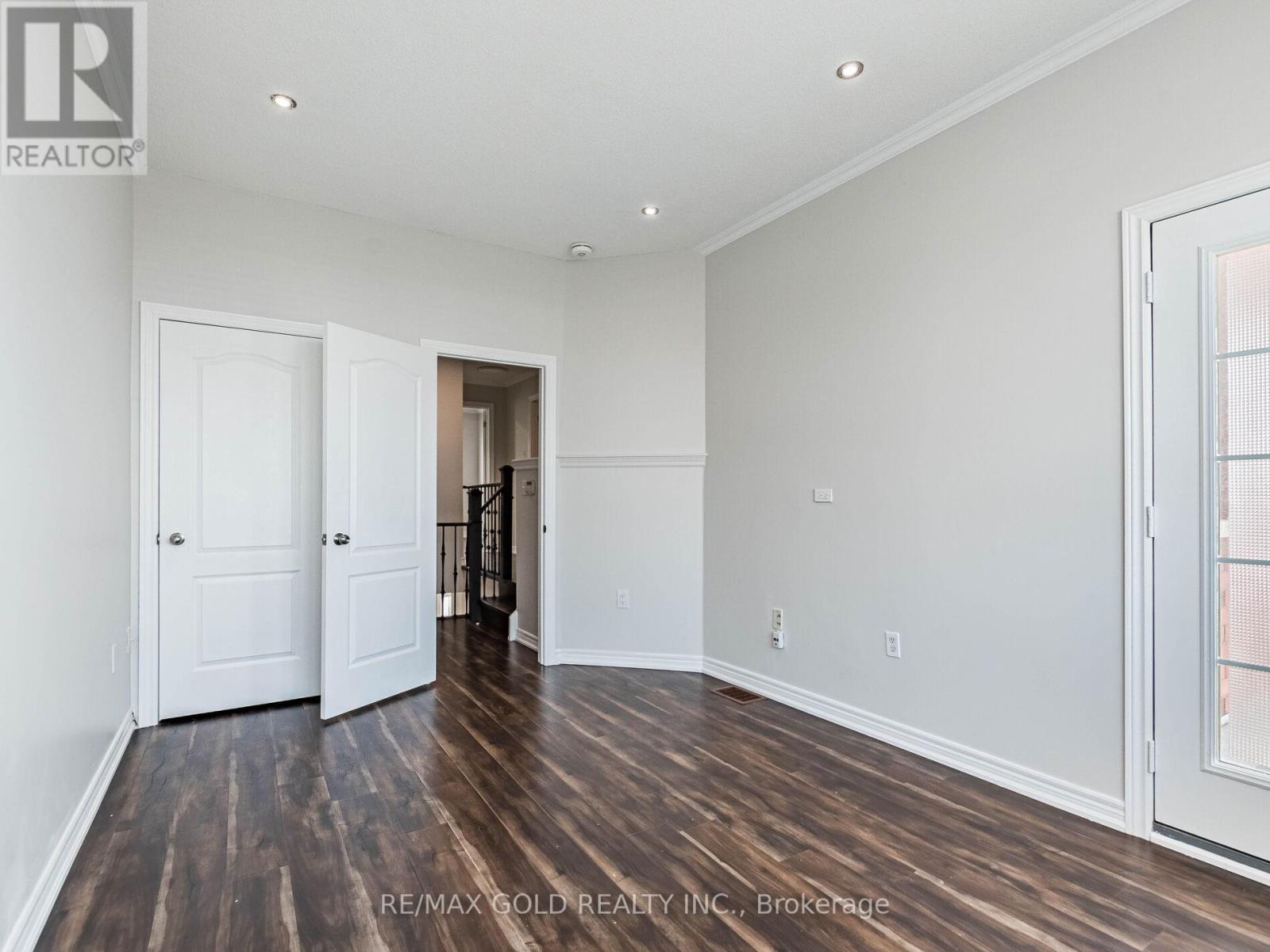 47 Connolly Crescent, Brampton, Ontario L6R 0G9 - Photo 27 - W12927878