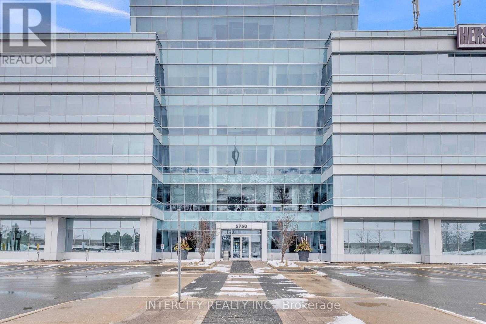 400-403 - 5750 Explorer Drive, Mississauga, Ontario  L4W 5K9 - Photo 2 - W12927896