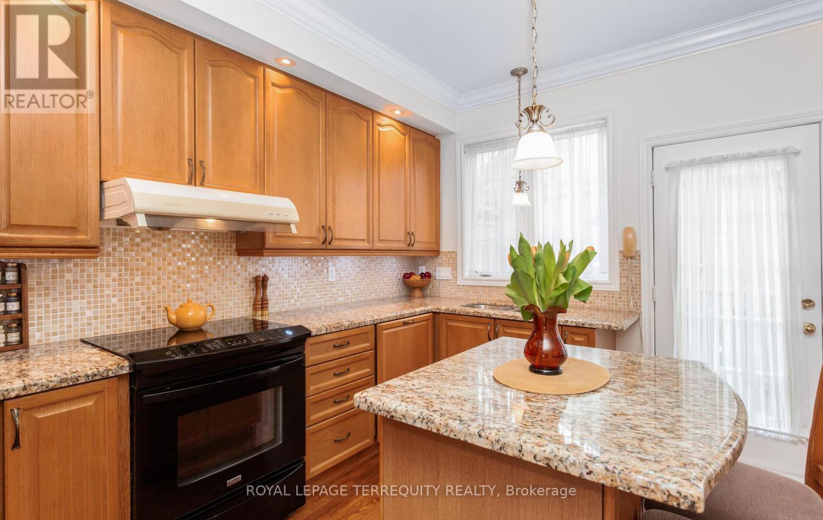 9 - 485 Bristol Road W, Mississauga, Ontario  L5R 4G2 - Photo 14 - W12918140