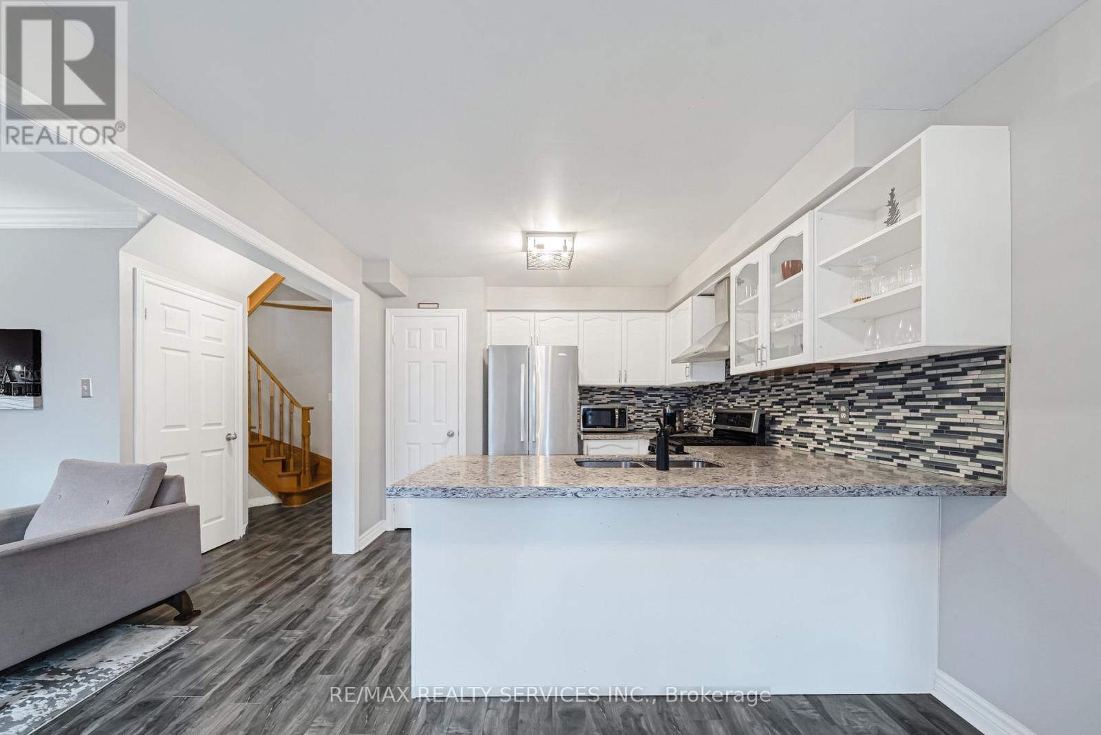 23 Earl Grey Crescent, Brampton, Ontario  L7A 2L3 - Photo 15 - W12927916