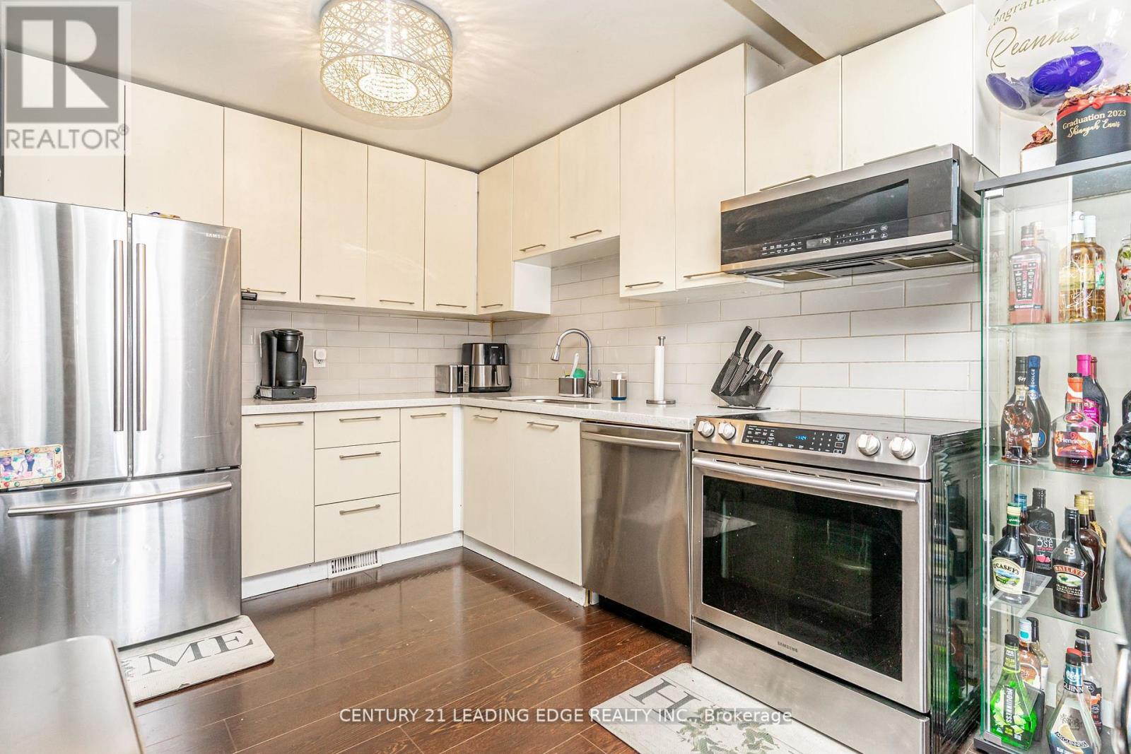 9 - 399 Vodden Street E, Brampton, Ontario  L6V 3V1 - Photo 12 - W12927920