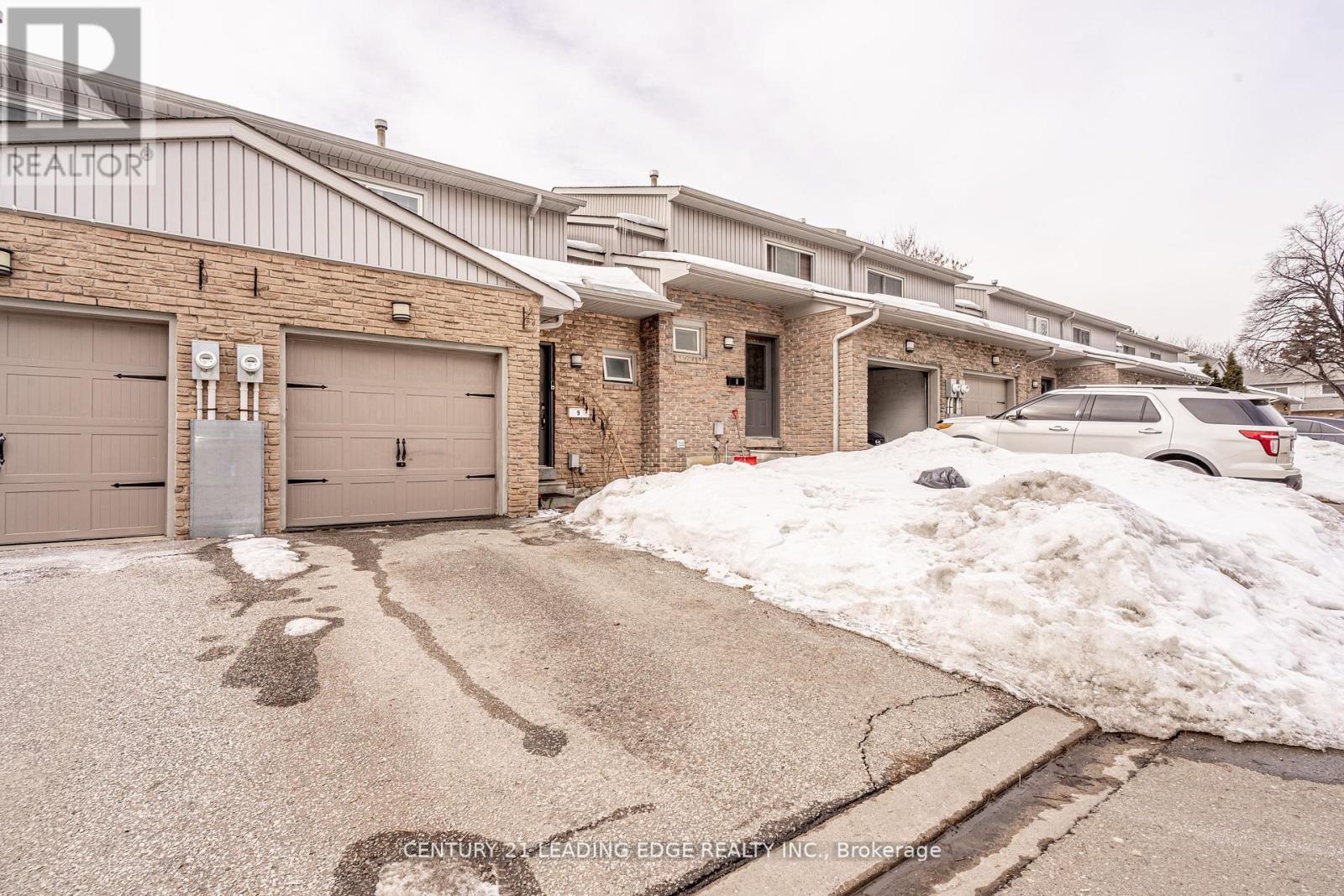 9 - 399 Vodden Street E, Brampton, Ontario  L6V 3V1 - Photo 2 - W12927920