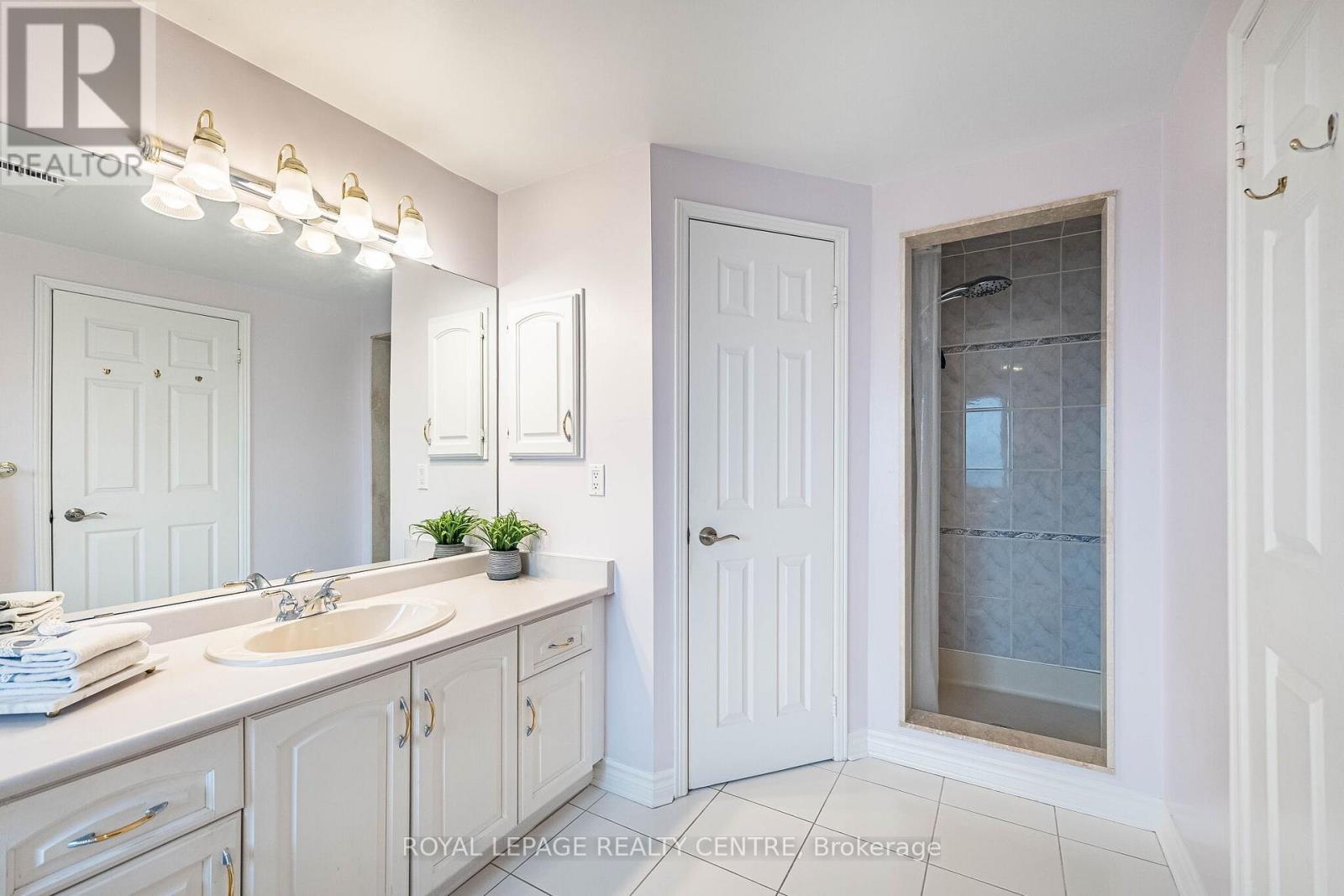 392 Dakota Road, Mississauga, Ontario  L4Z 3A9 - Photo 25 - W12927924