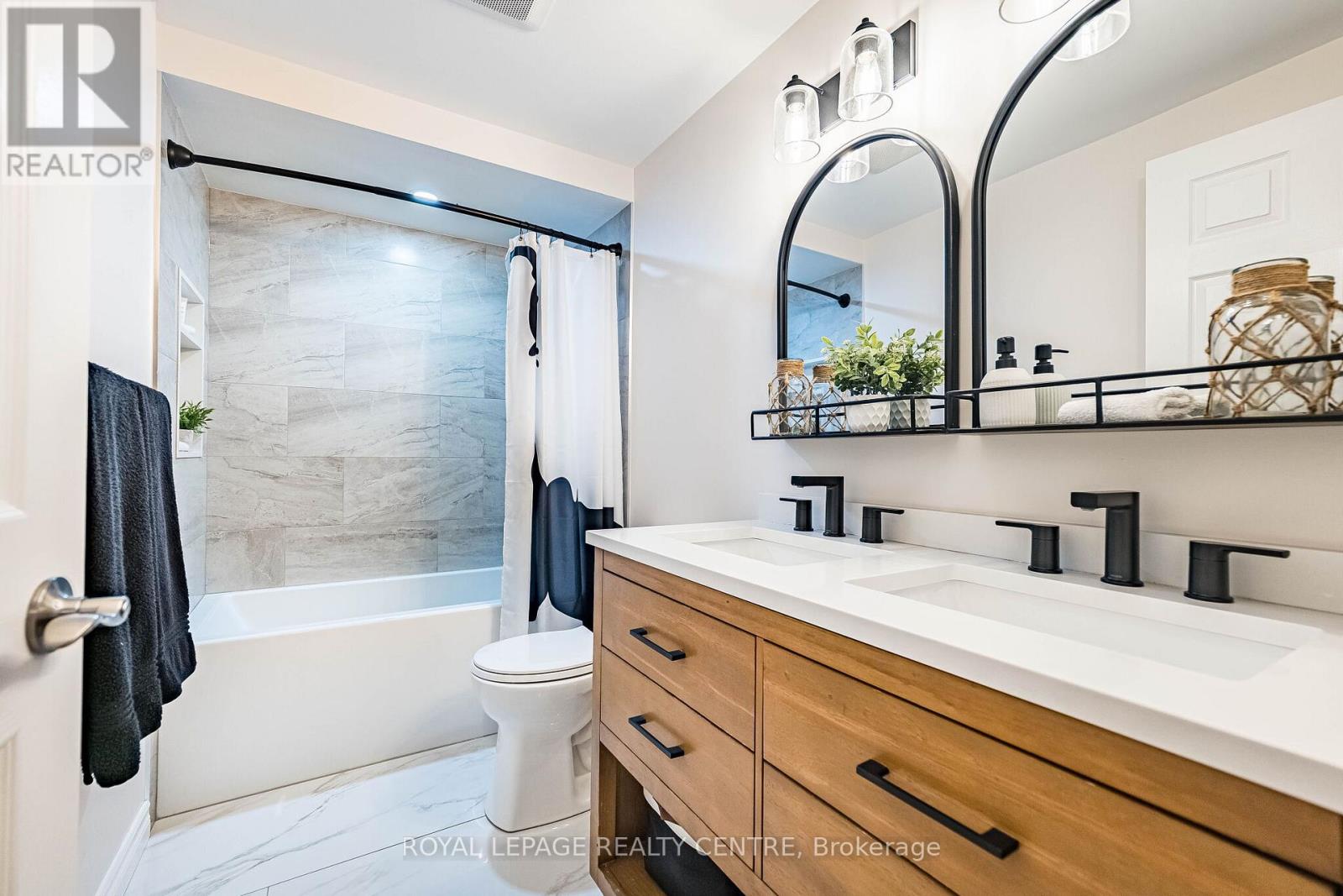 392 Dakota Road, Mississauga, Ontario  L4Z 3A9 - Photo 31 - W12927924