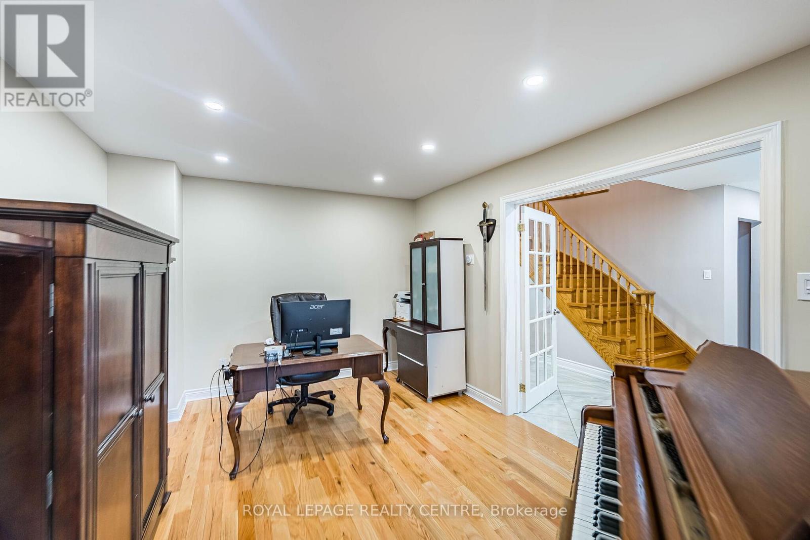 392 Dakota Road, Mississauga, Ontario  L4Z 3A9 - Photo 6 - W12927924