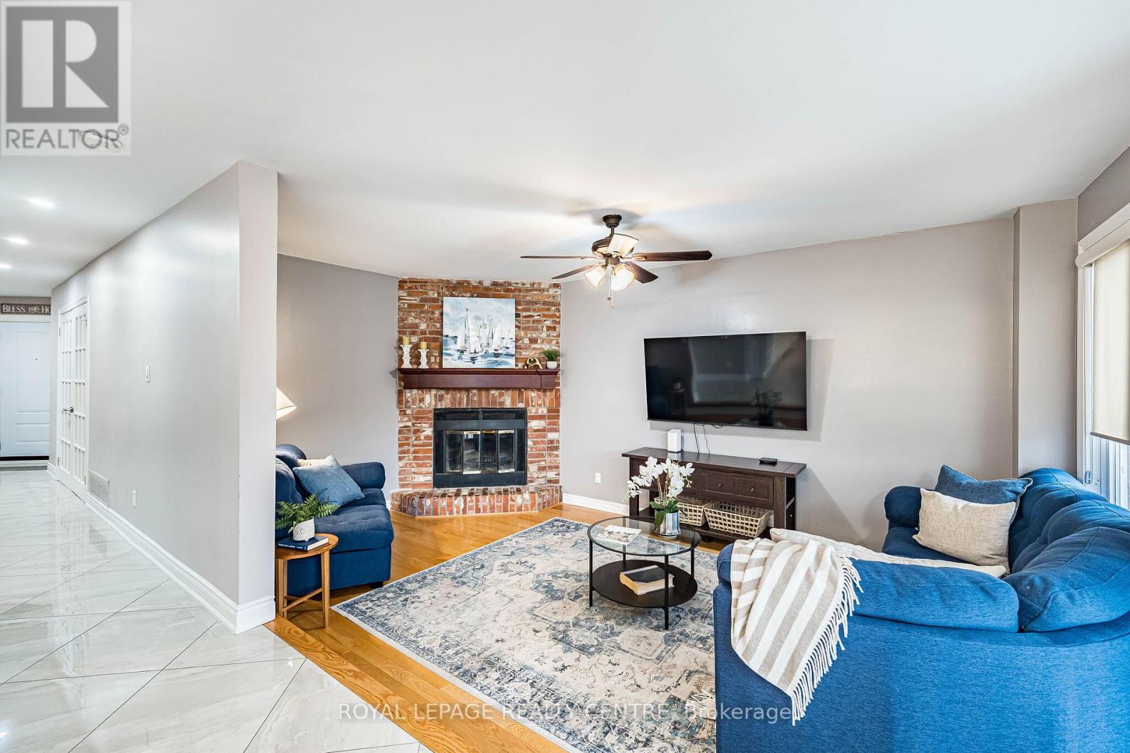 392 Dakota Road, Mississauga, Ontario  L4Z 3A9 - Photo 7 - W12927924