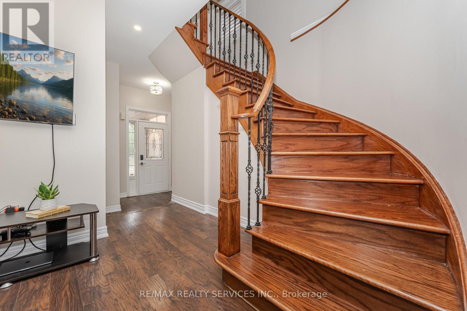 10 Deepcoral Court, Brampton, Ontario  L6V 4P7 - Photo 15 - W12927928