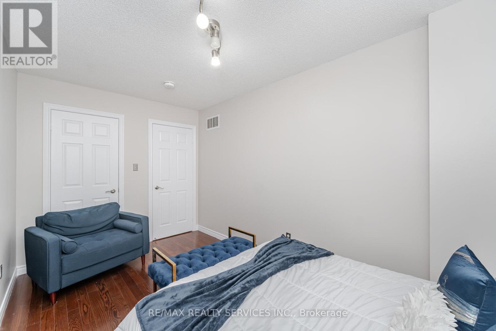 10 Deepcoral Court, Brampton, Ontario  L6V 4P7 - Photo 23 - W12927928