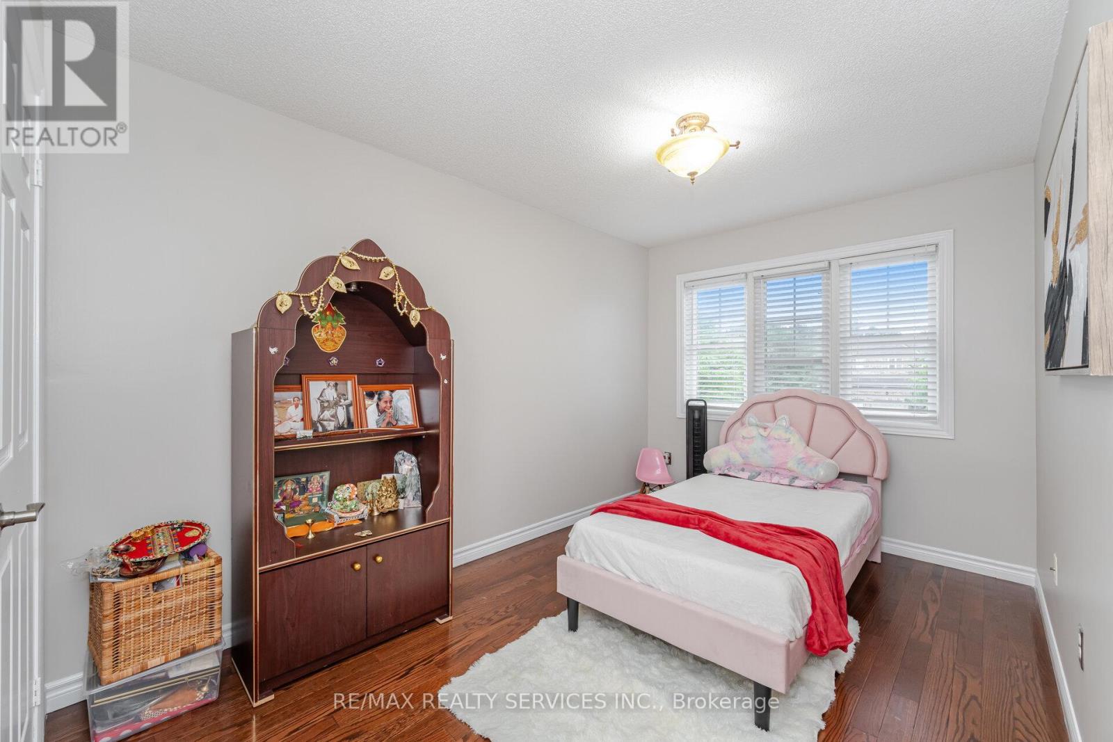 10 Deepcoral Court, Brampton, Ontario  L6V 4P7 - Photo 24 - W12927928