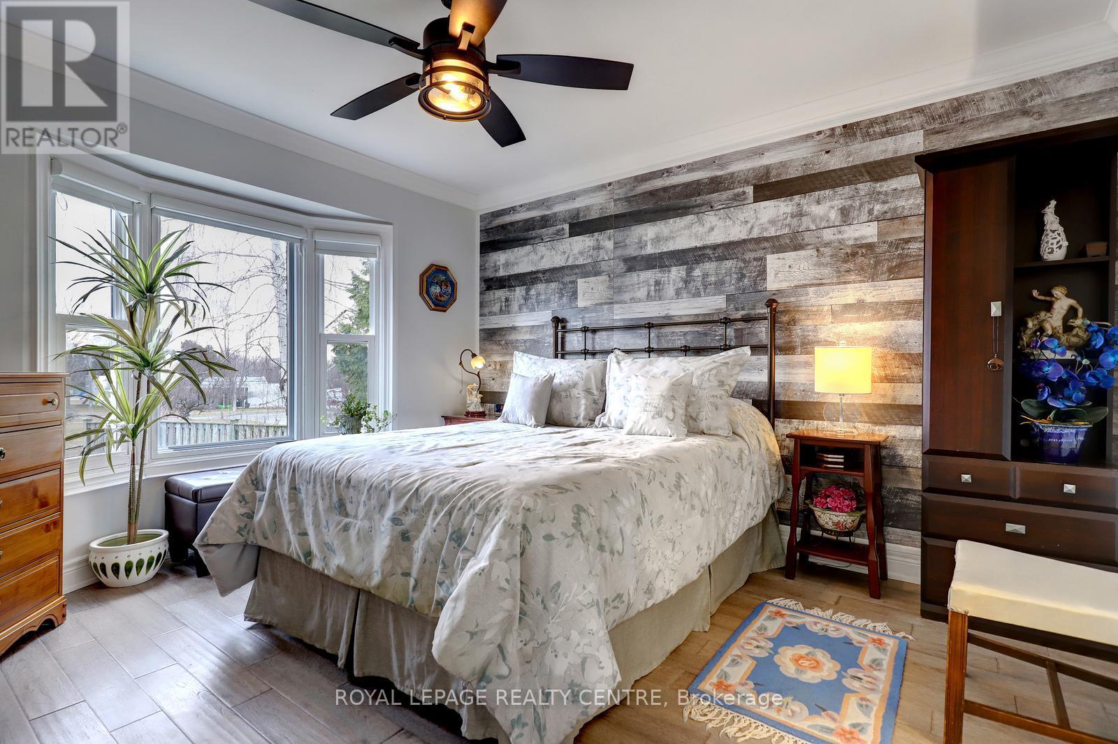 1296 Woodhill Court, Mississauga, Ontario  L5E 3H1 - Photo 27 - W12927962