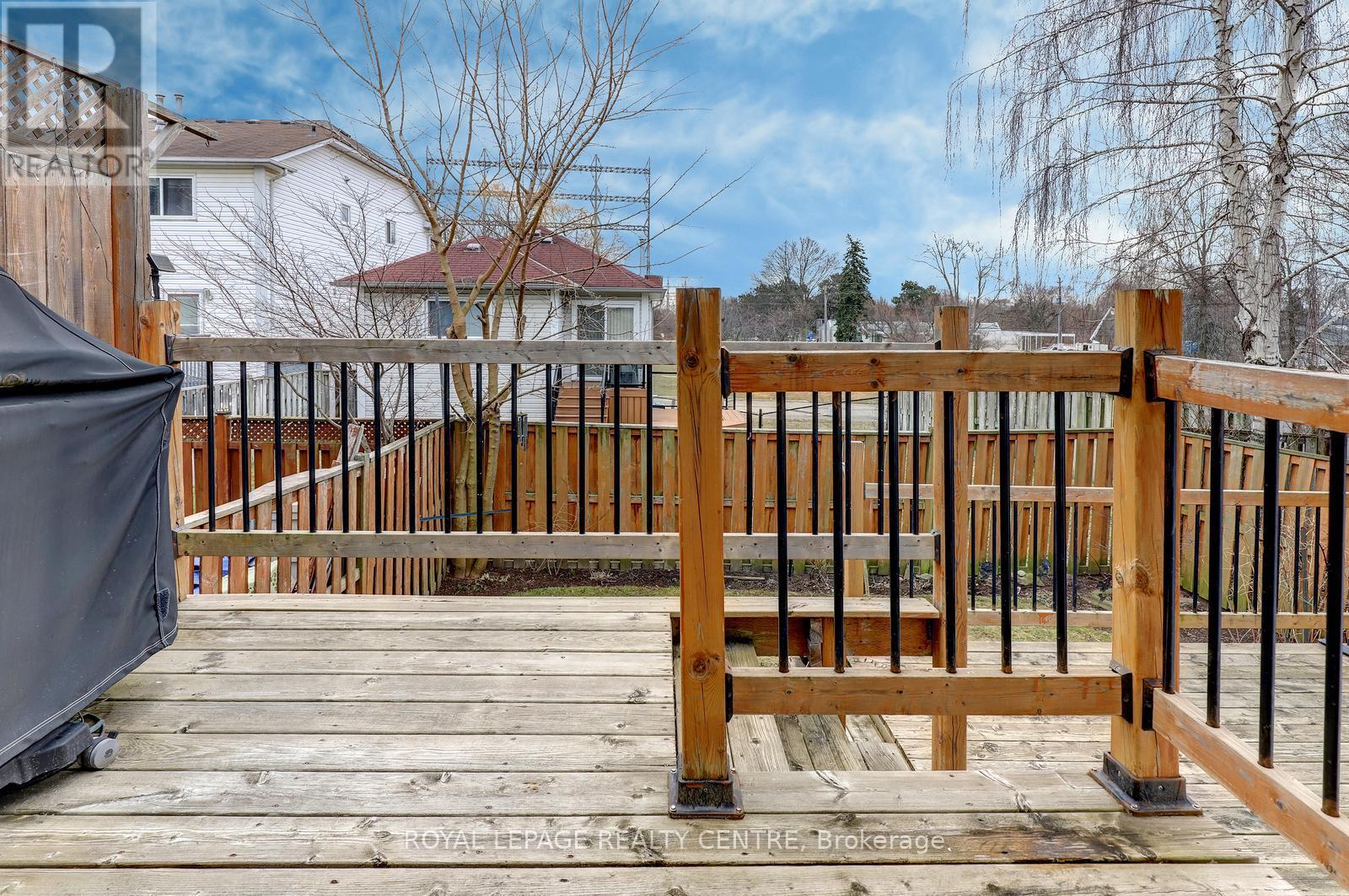 1296 Woodhill Court, Mississauga, Ontario  L5E 3H1 - Photo 39 - W12927962