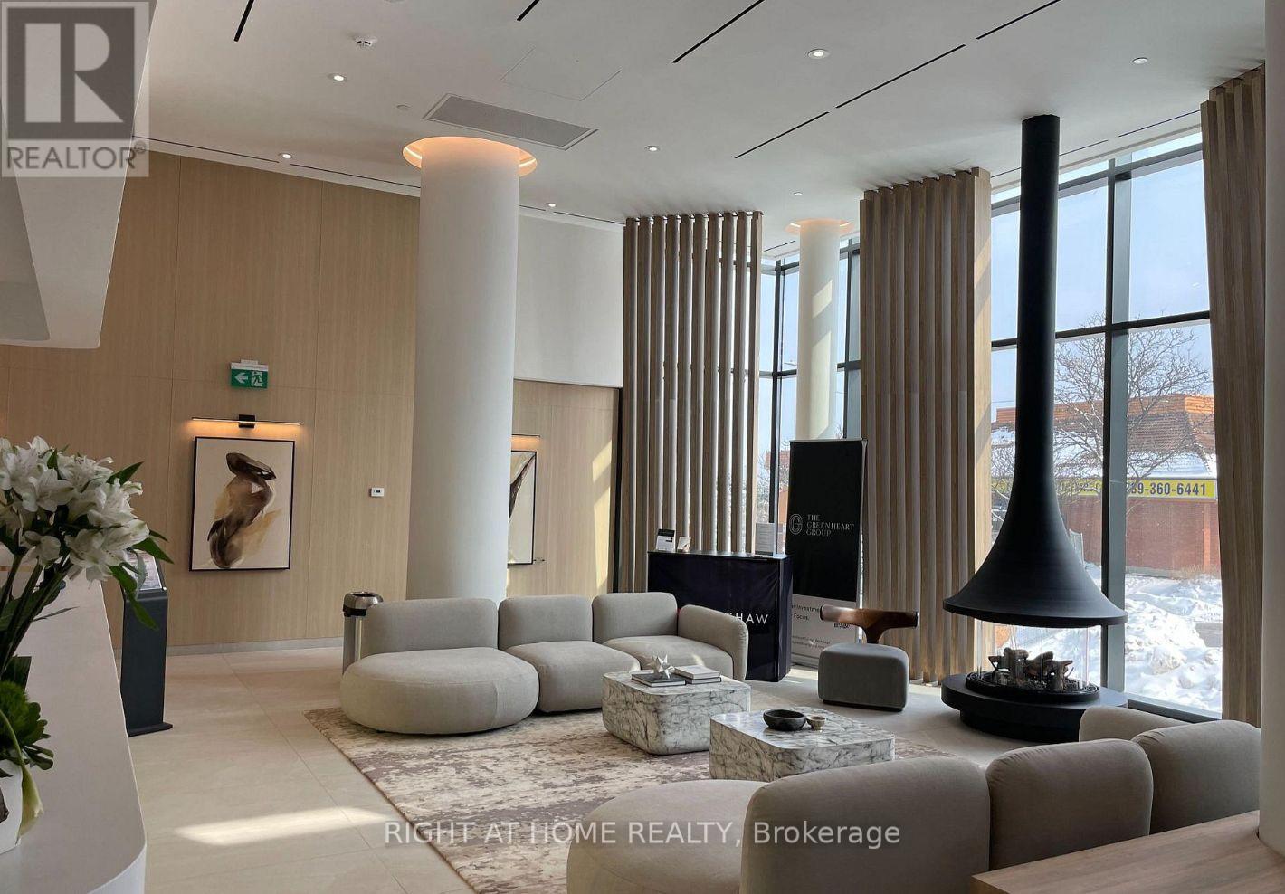 2301 - 1 Fairview Road E, Mississauga, Ontario  L5A 0B4 - Photo 3 - W12927976