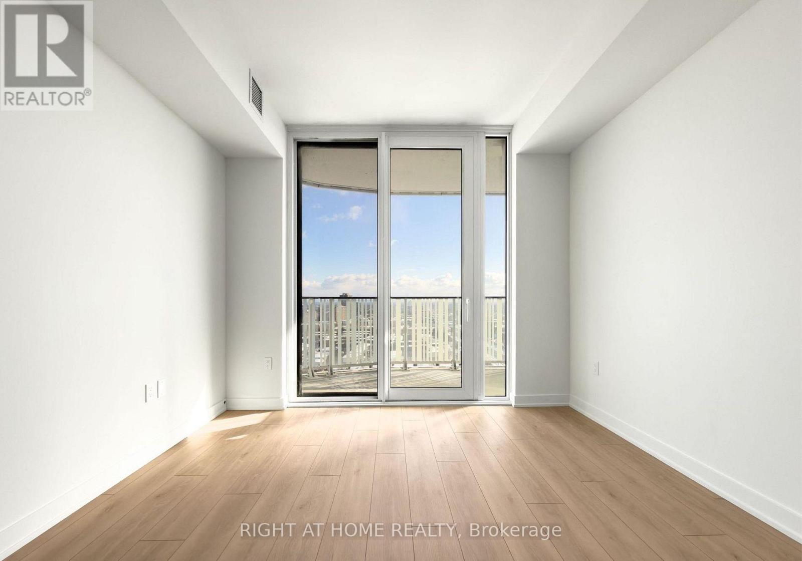 2301 - 1 Fairview Road E, Mississauga, Ontario  L5A 0B4 - Photo 6 - W12927976