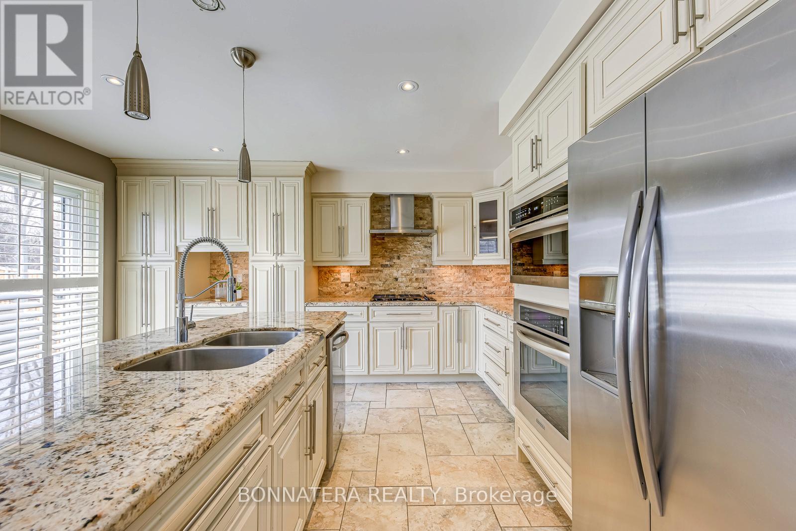 4836 Rosebush Road, Mississauga, Ontario  L5M 5N1 - Photo 18 - W12927978