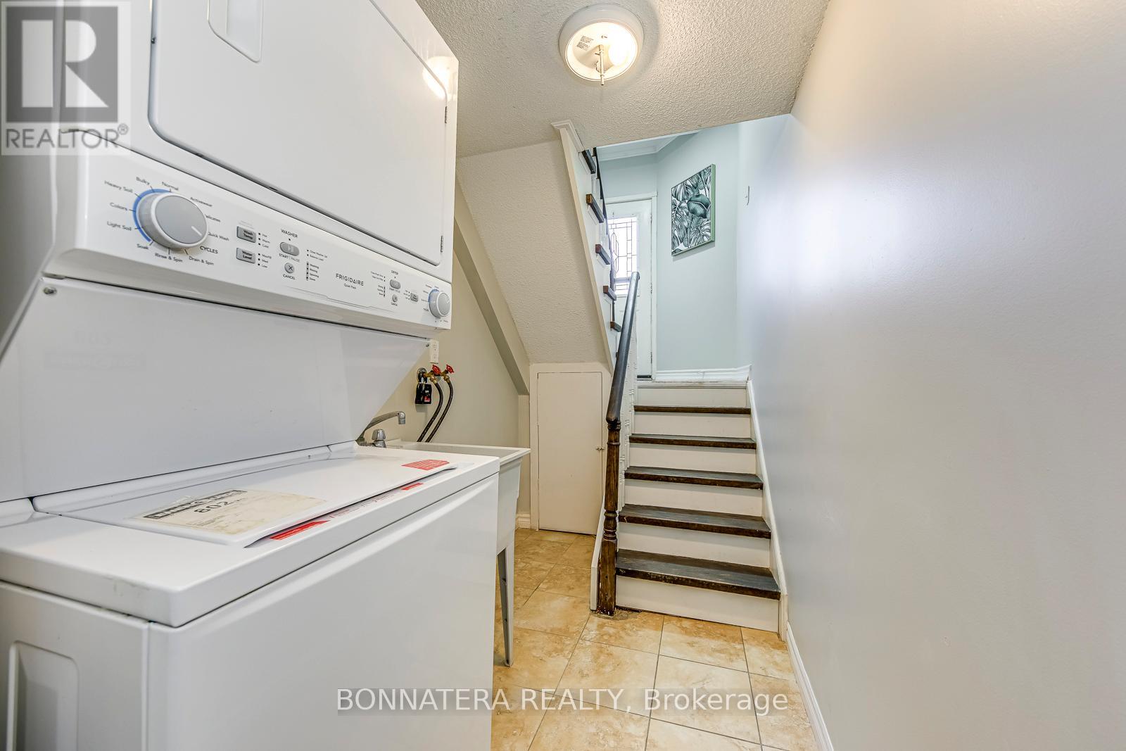 4836 Rosebush Road, Mississauga, Ontario  L5M 5N1 - Photo 37 - W12927978