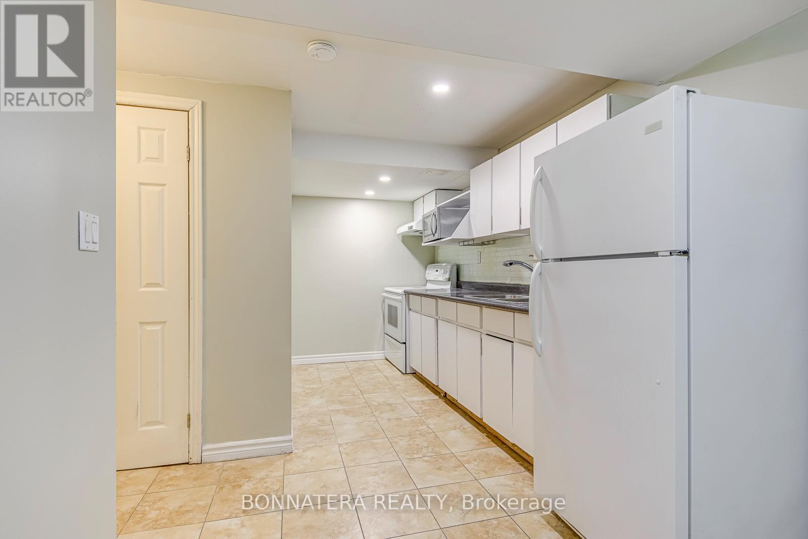 4836 Rosebush Road, Mississauga, Ontario  L5M 5N1 - Photo 39 - W12927978