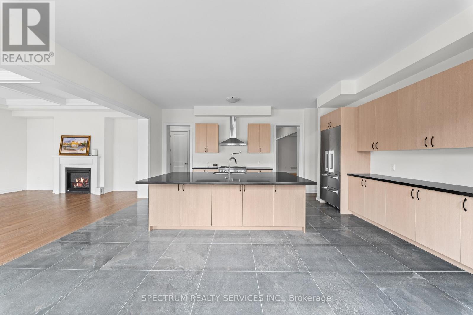 17 Mosswood Trail, Brampton, Ontario  L6P 4E7 - Photo 11 - W12927996