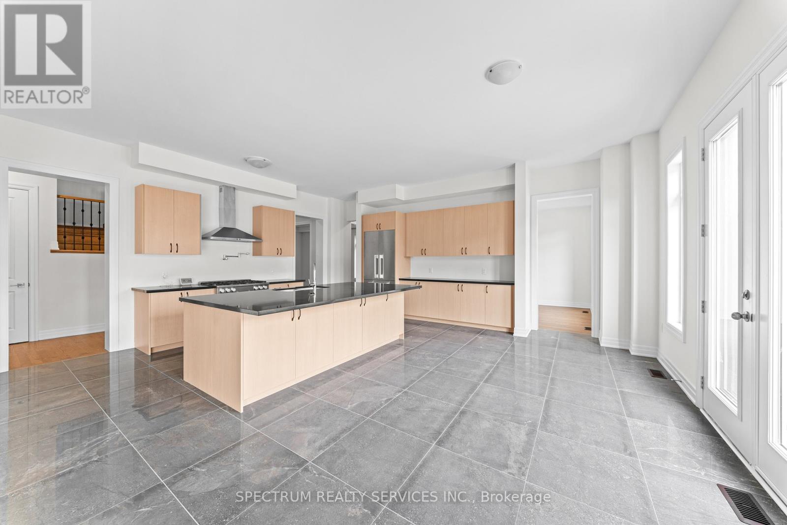 17 Mosswood Trail, Brampton, Ontario  L6P 4E7 - Photo 13 - W12927996