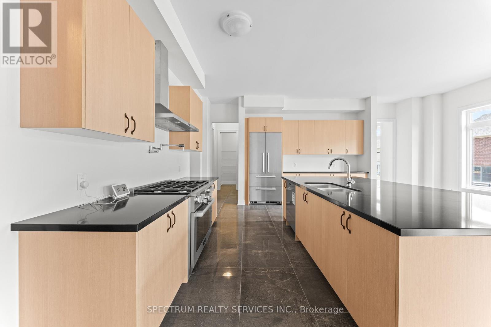 17 Mosswood Trail, Brampton, Ontario  L6P 4E7 - Photo 15 - W12927996