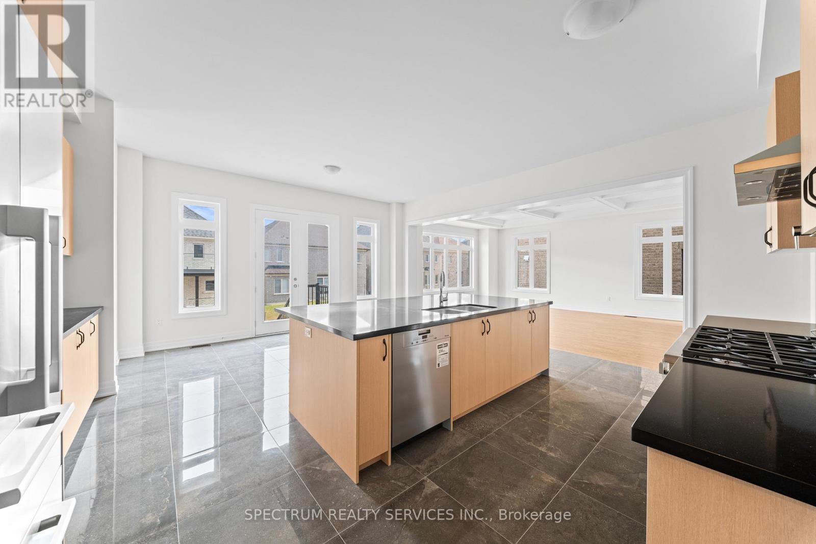 17 Mosswood Trail, Brampton, Ontario  L6P 4E7 - Photo 17 - W12927996