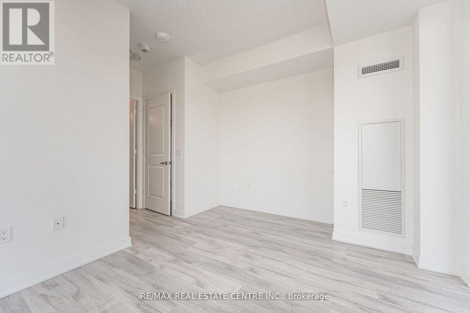 602b - 4655 Metcalfe Avenue, Mississauga, Ontario  L5M 0Z7 - Photo 27 - W12928022