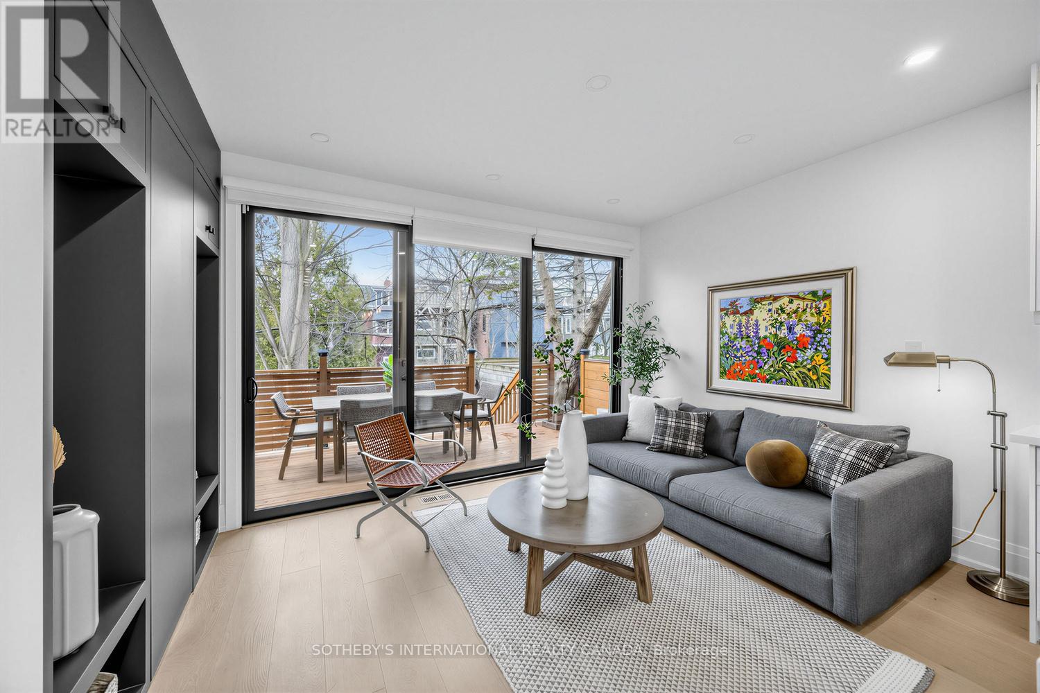 36 Ridley Gardens, Toronto (High Park-Swansea), Ontario  M6R 2T8 - Photo 12 - W12928030