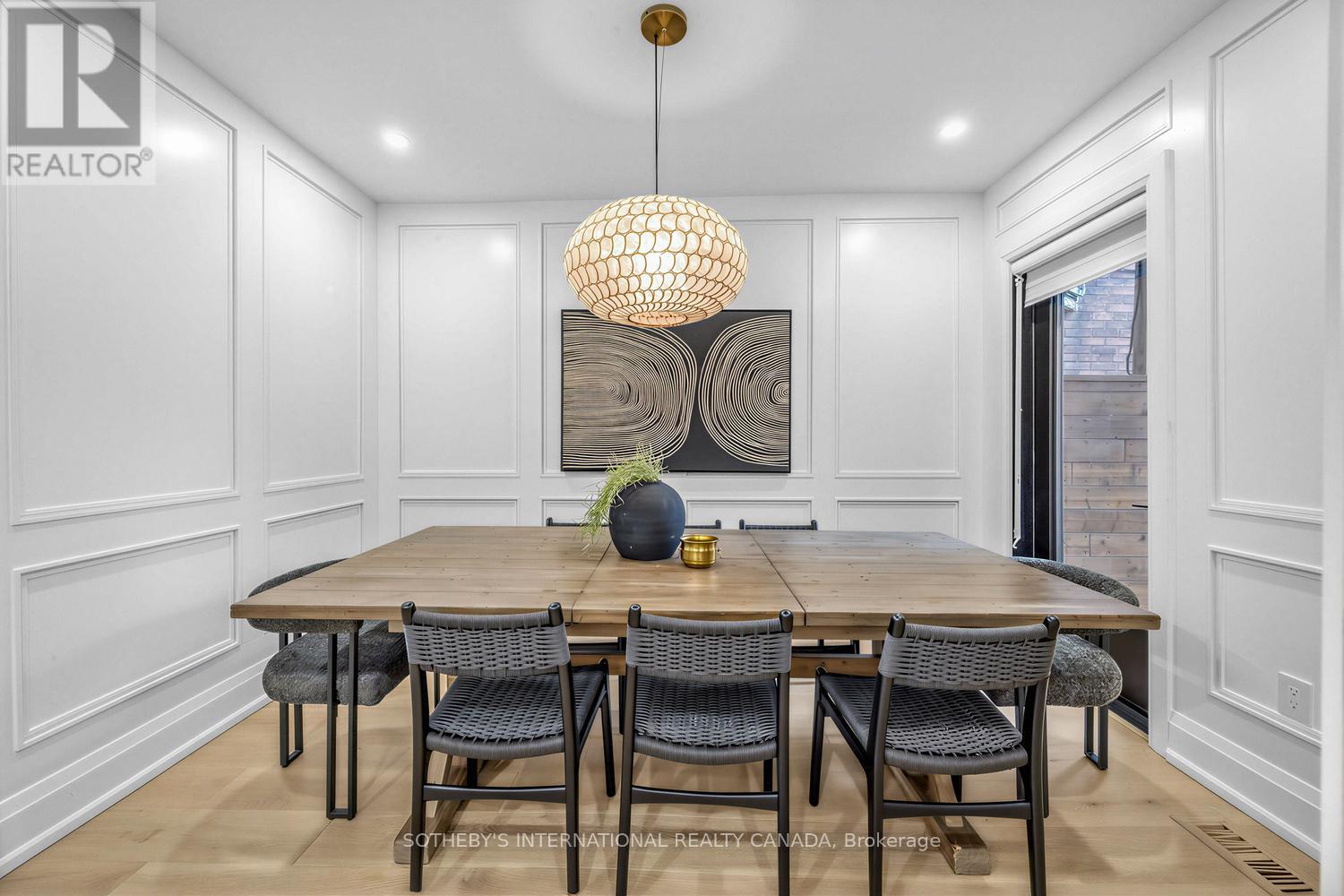 36 Ridley Gardens, Toronto (High Park-Swansea), Ontario  M6R 2T8 - Photo 15 - W12928030