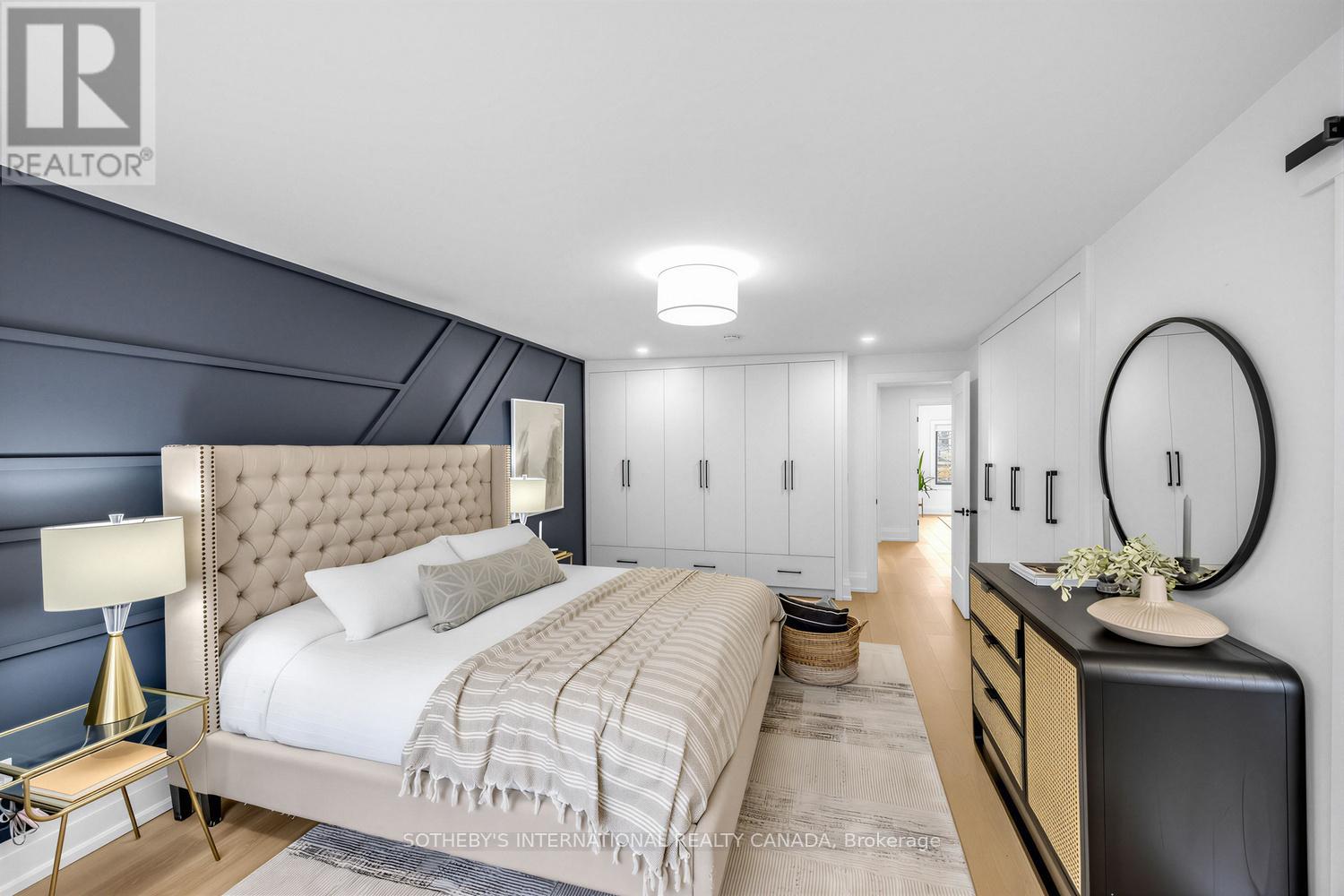 36 Ridley Gardens, Toronto (High Park-Swansea), Ontario  M6R 2T8 - Photo 18 - W12928030