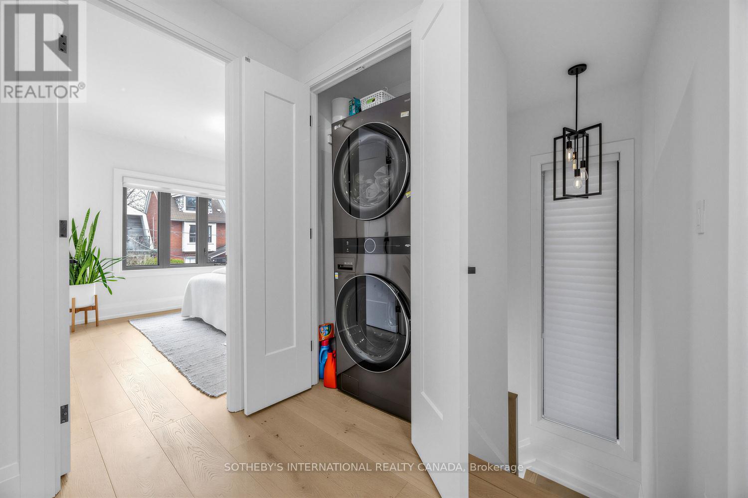 36 Ridley Gardens, Toronto (High Park-Swansea), Ontario  M6R 2T8 - Photo 25 - W12928030