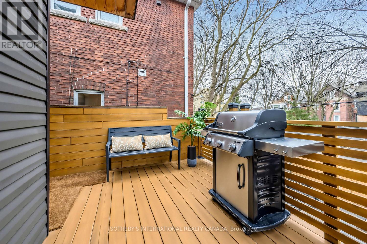 36 Ridley Gardens, Toronto (High Park-Swansea), Ontario  M6R 2T8 - Photo 34 - W12928030