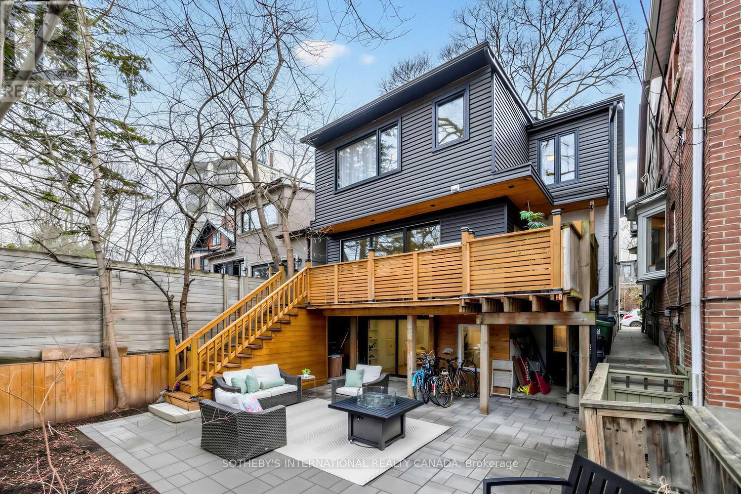 36 Ridley Gardens, Toronto (High Park-Swansea), Ontario  M6R 2T8 - Photo 38 - W12928030