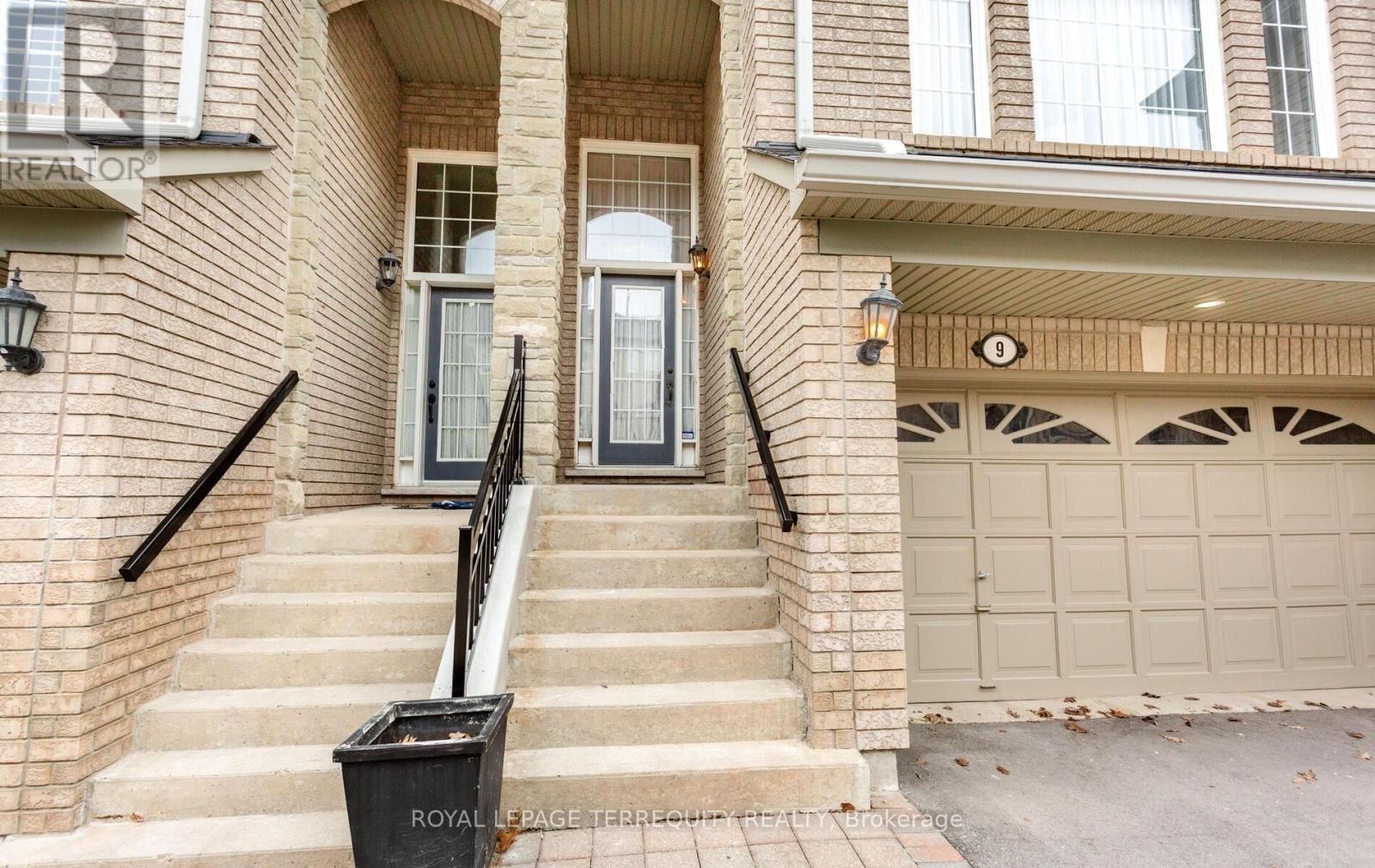 9 - 485 Bristol Road W, Mississauga, Ontario  L5R 4G2 - Photo 3 - W12918140