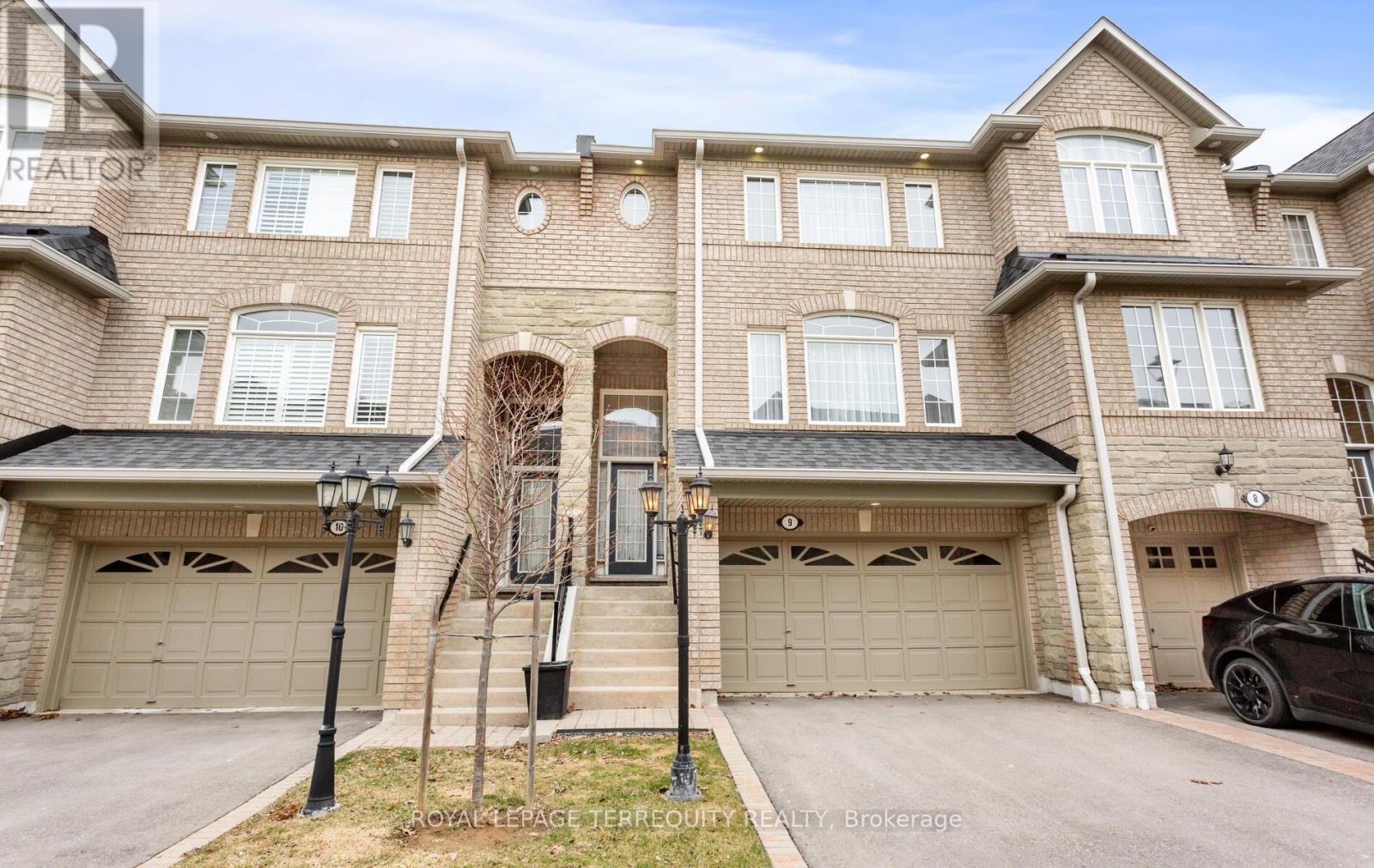 9 - 485 Bristol Road W, Mississauga, Ontario  L5R 4G2 - Photo 2 - W12918140