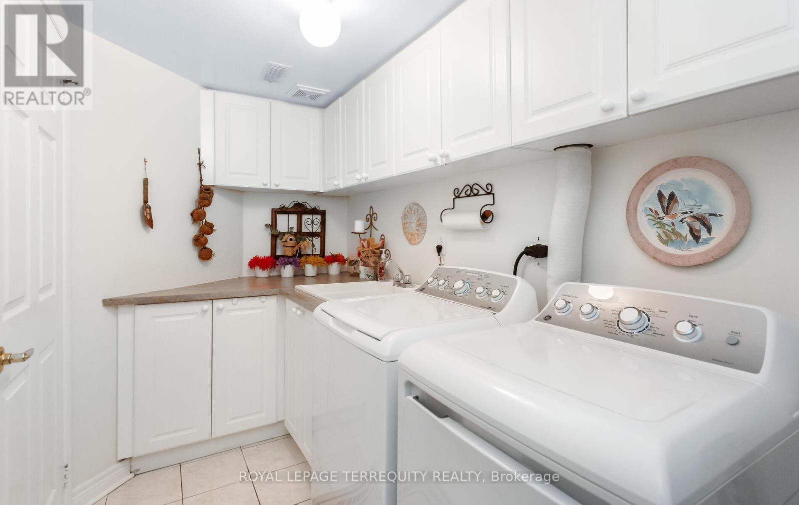 9 - 485 Bristol Road W, Mississauga, Ontario  L5R 4G2 - Photo 38 - W12918140