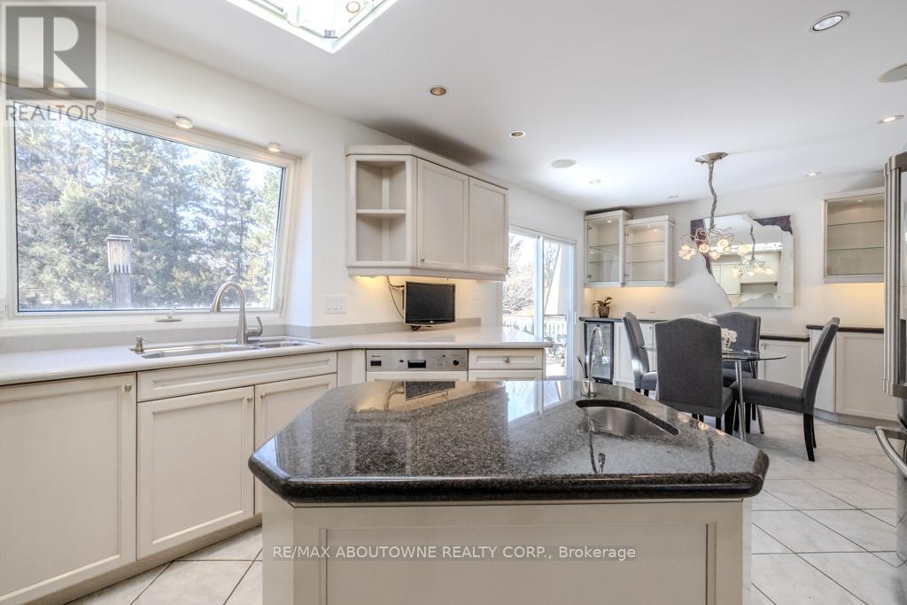 25 Bannisdale Way, Hamilton, Ontario  L0R 1H2 - Photo 15 - X12927842