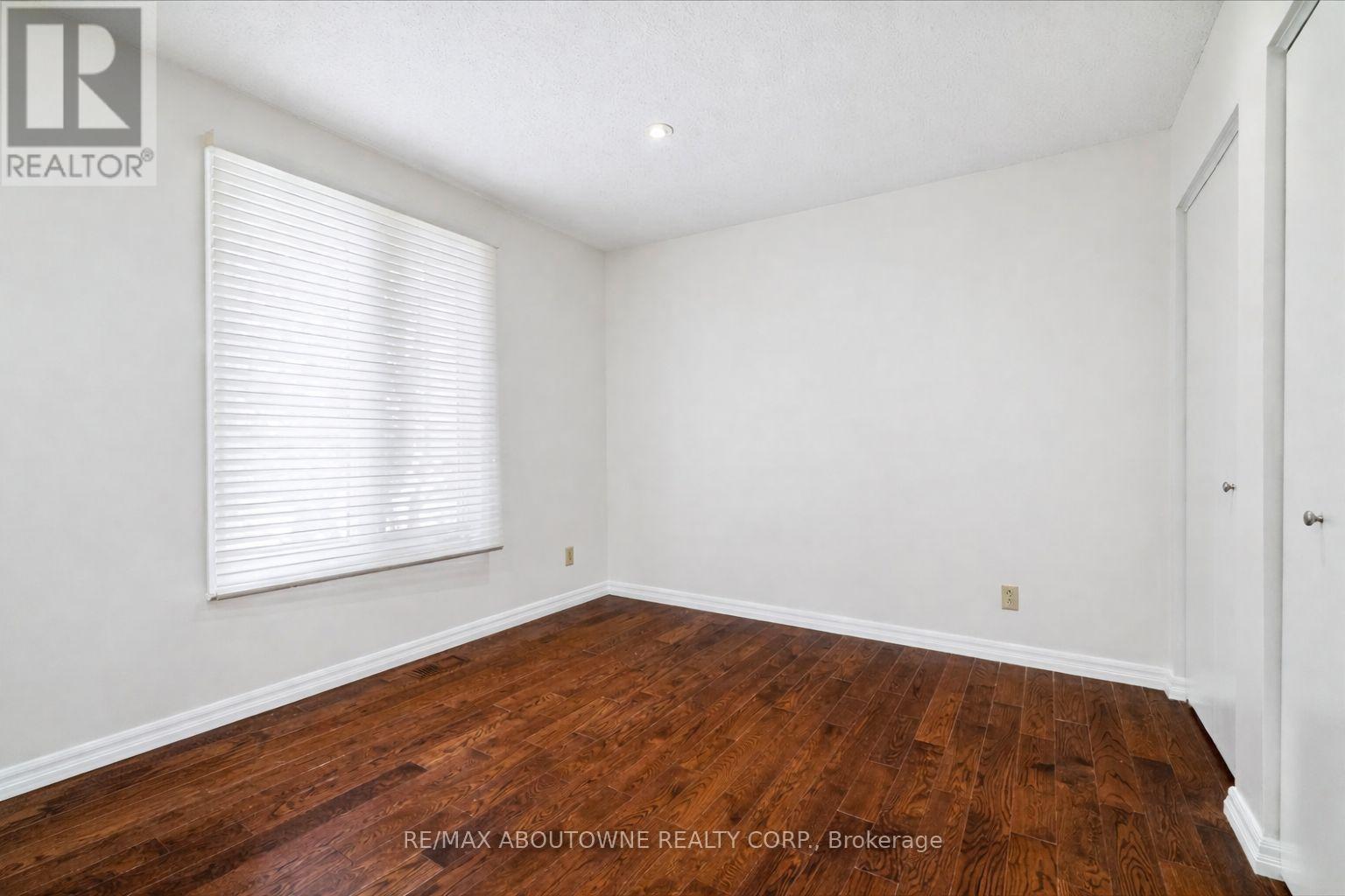 25 Bannisdale Way, Hamilton, Ontario  L0R 1H2 - Photo 20 - X12927842