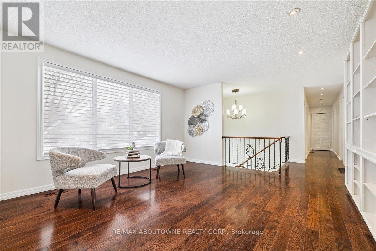 25 Bannisdale Way, Hamilton, Ontario  L0R 1H2 - Photo 9 - X12927842