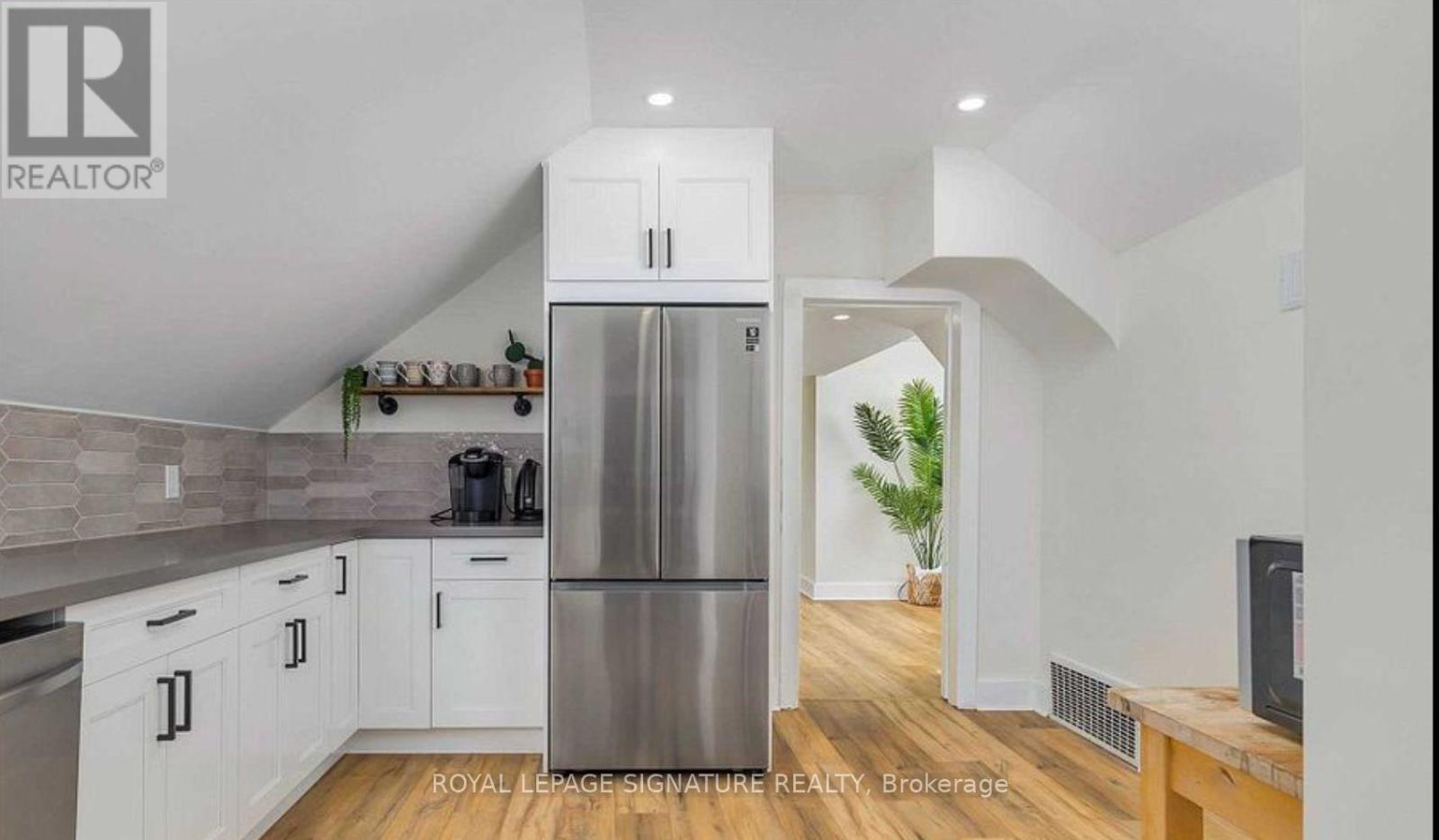 Upper - 659 Dolph  Street N, Cambridge, Ontario  N3H 2B5 - Photo 6 - X12927870