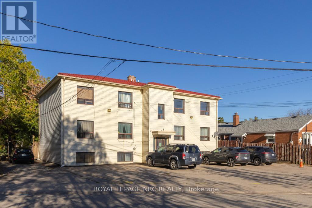 Unit 1 - 389 Elizabeth Street, Grimsby, Ontario  L3M 3K6 - Photo 5 - X12927886