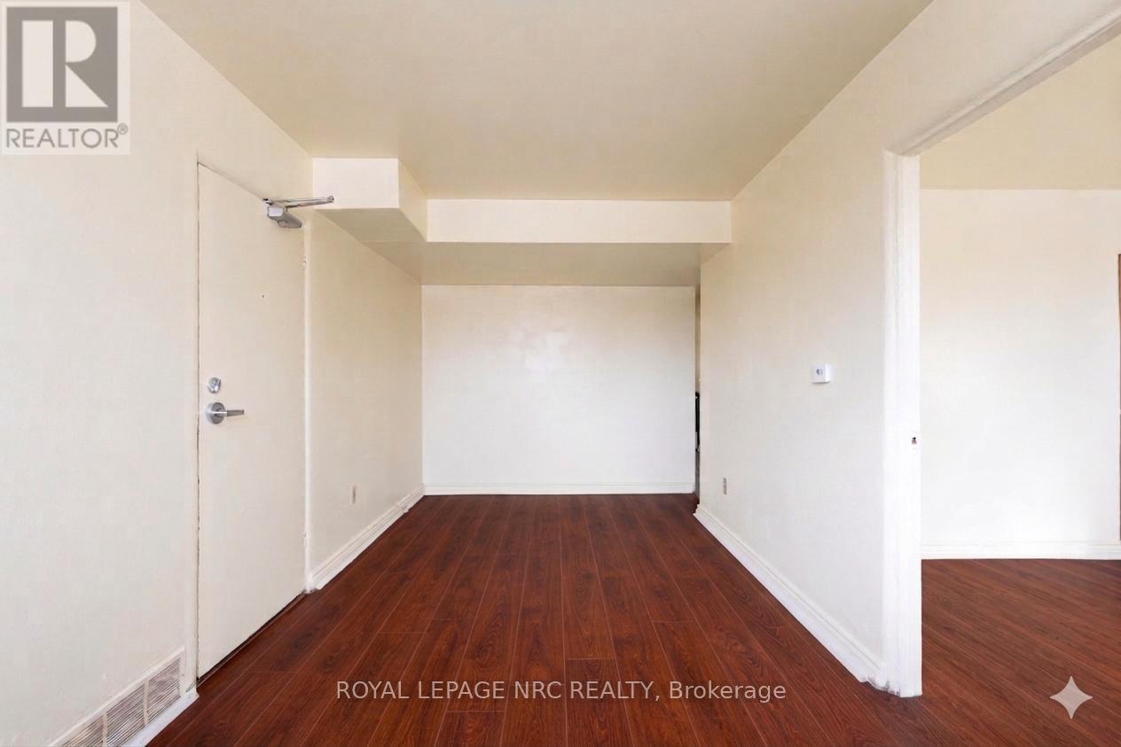 Unit 1 - 389 Elizabeth Street, Grimsby, Ontario  L3M 3K6 - Photo 9 - X12927886