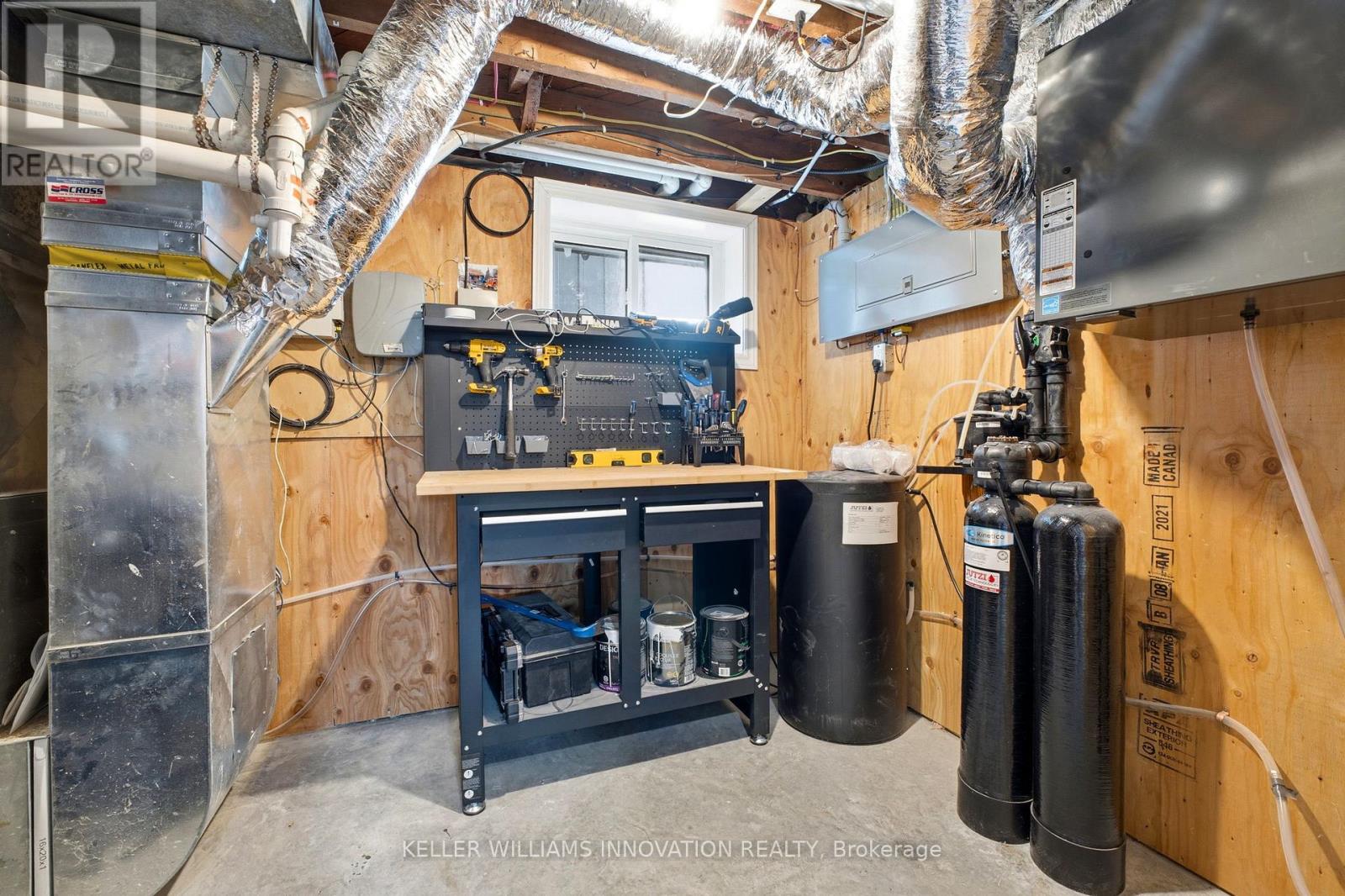 475 Campbell Street W, North Perth, Ontario  N4W 1J2 - Photo 30 - X12927906