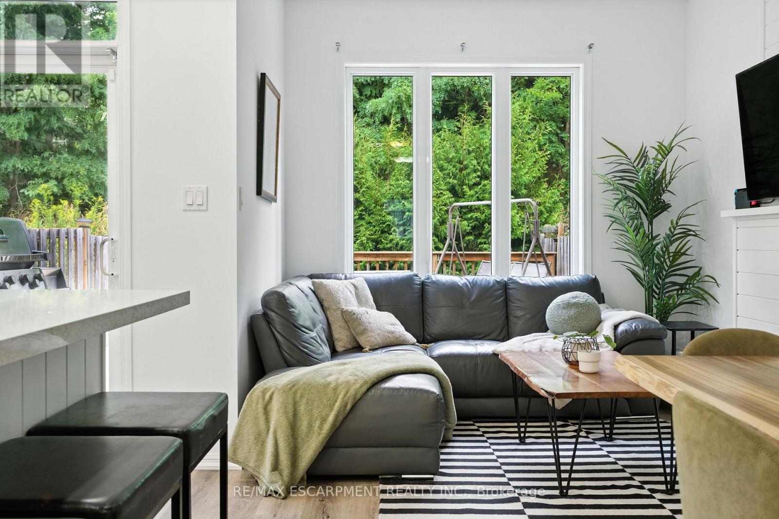 61 - 21 Diana Avenue, Brantford, Ontario  N3T 0G7 - Photo 21 - X12927950