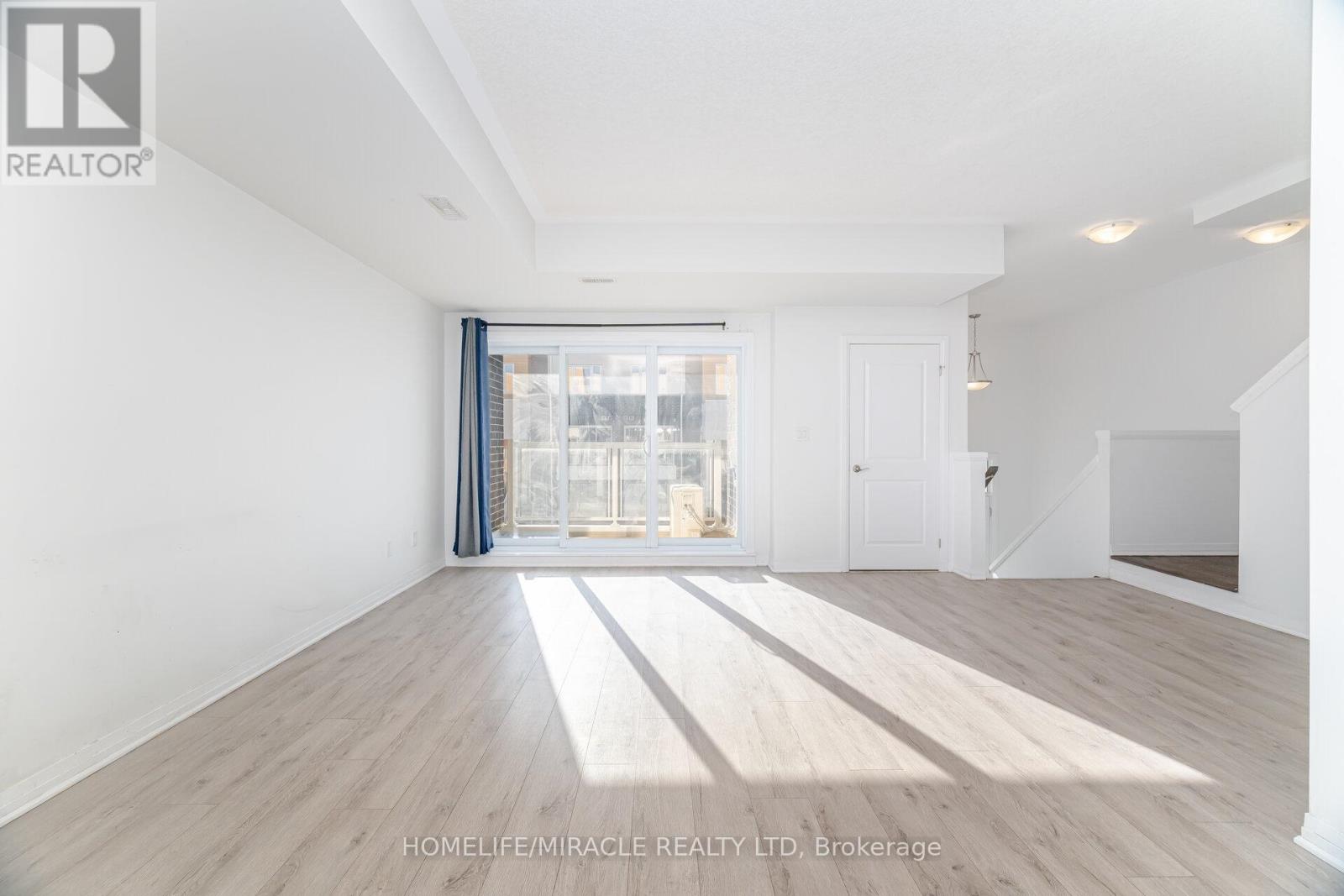 15 Visionary Avenue, Kitchener, Ontario  N2R 0R7 - Photo 7 - X12928018